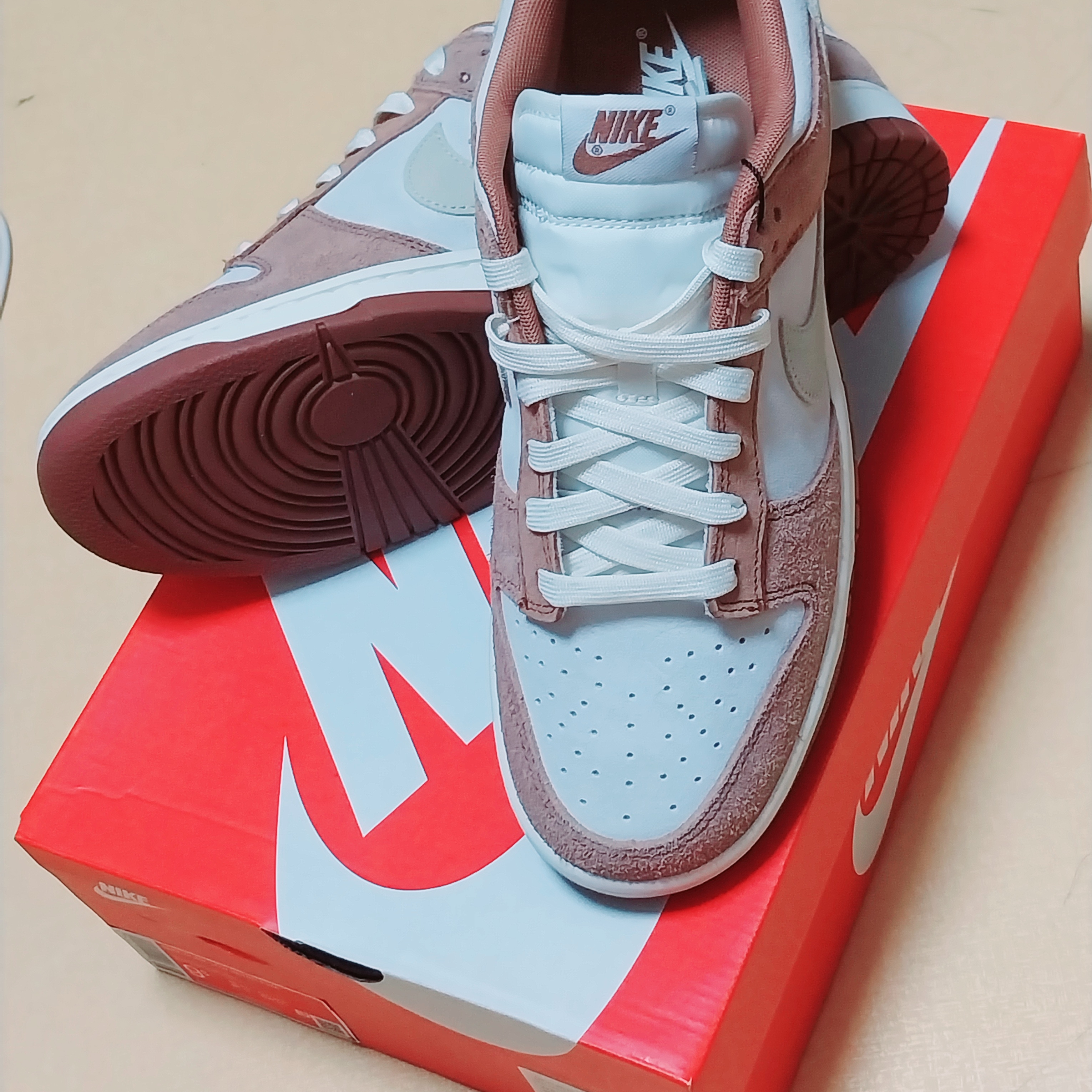 Nike Dunk Low Pro Premium Medium Curry 착용 스타일