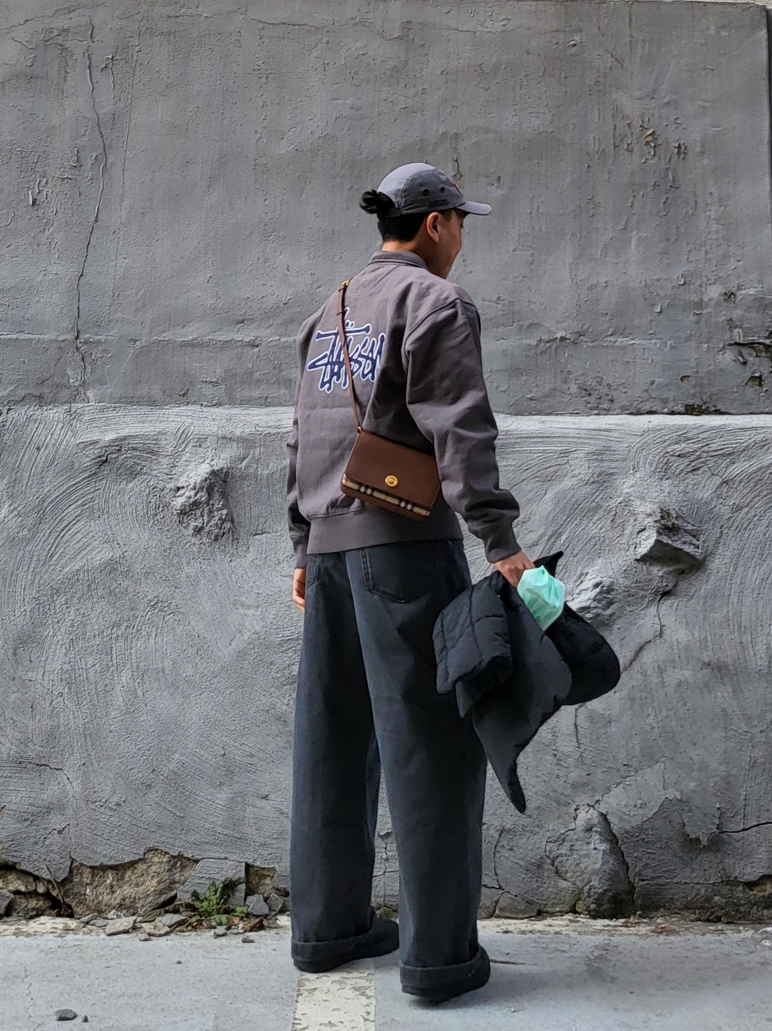 Supreme Military Camp Cap Grey - 21SS, Stussy x Denim Tears Half Zip Fleece Charcoal 착용 스타일 - 2