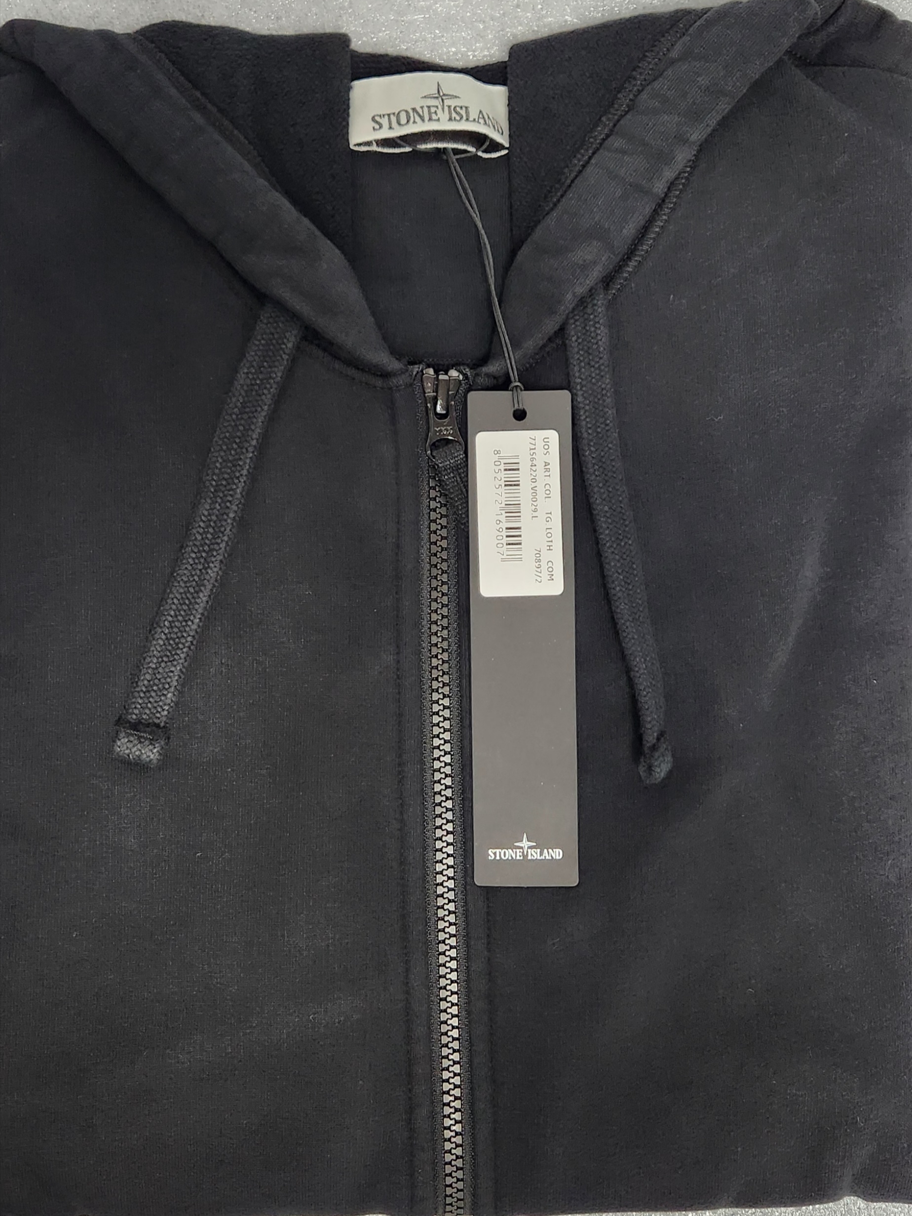 Stone Island 64220 Full Zip Hooded Sweatshirt Black - 22FW 착용 스타일