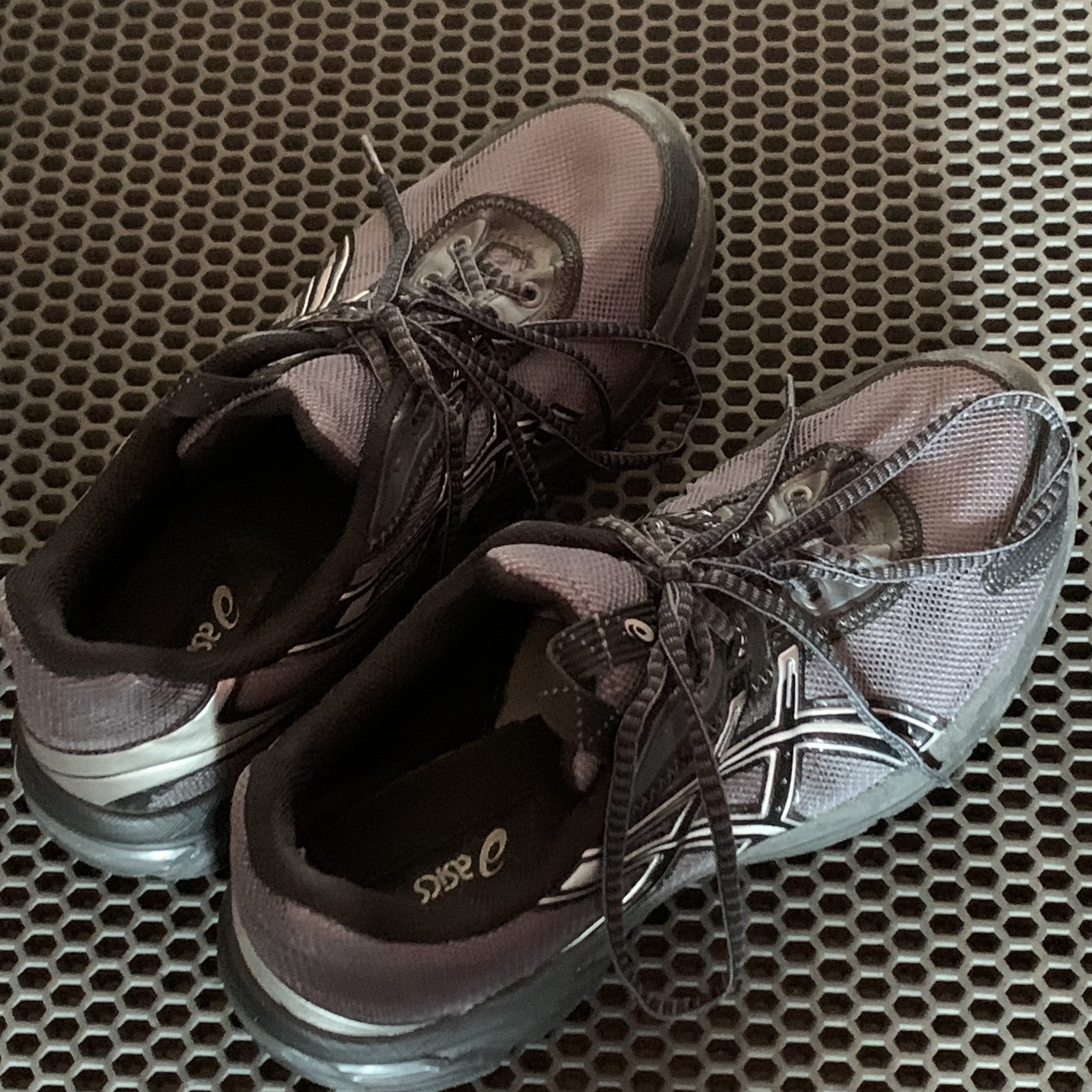 Asics UB2-S Gel-1130 Asphalt Pure Silver 착용 스타일