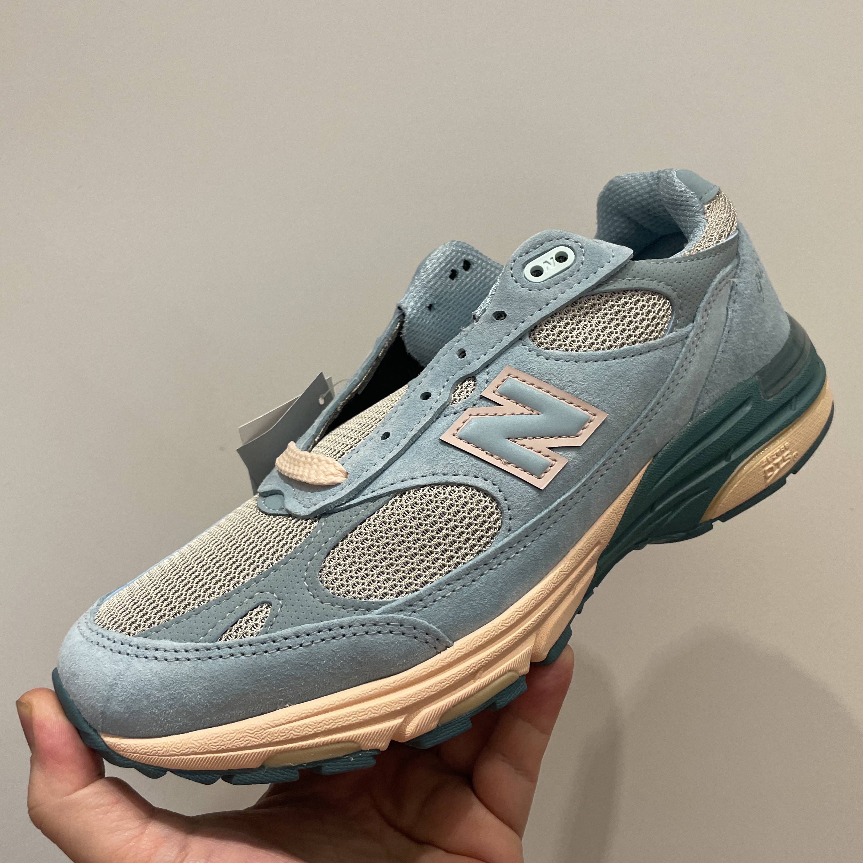 New Balance x Joe Freshgoods 993 Made in USA Arctic Blue 착용 스타일