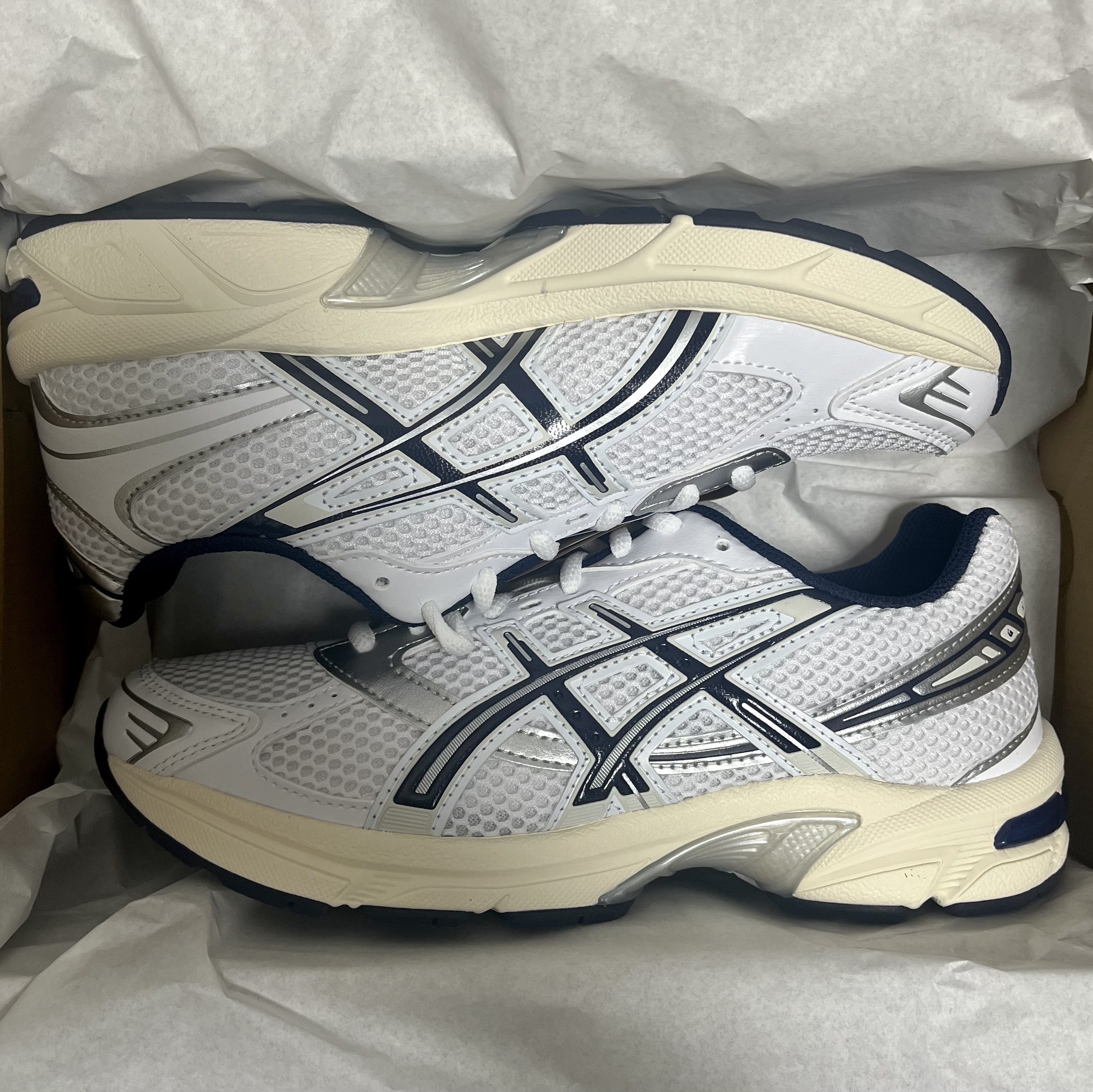 (W) Asics Gel-1130 White Midnight 착용 스타일