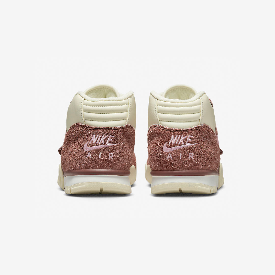 Nike Air Trainer 1 Soft Pink and Coconut Milk 착용 스타일 - 5
