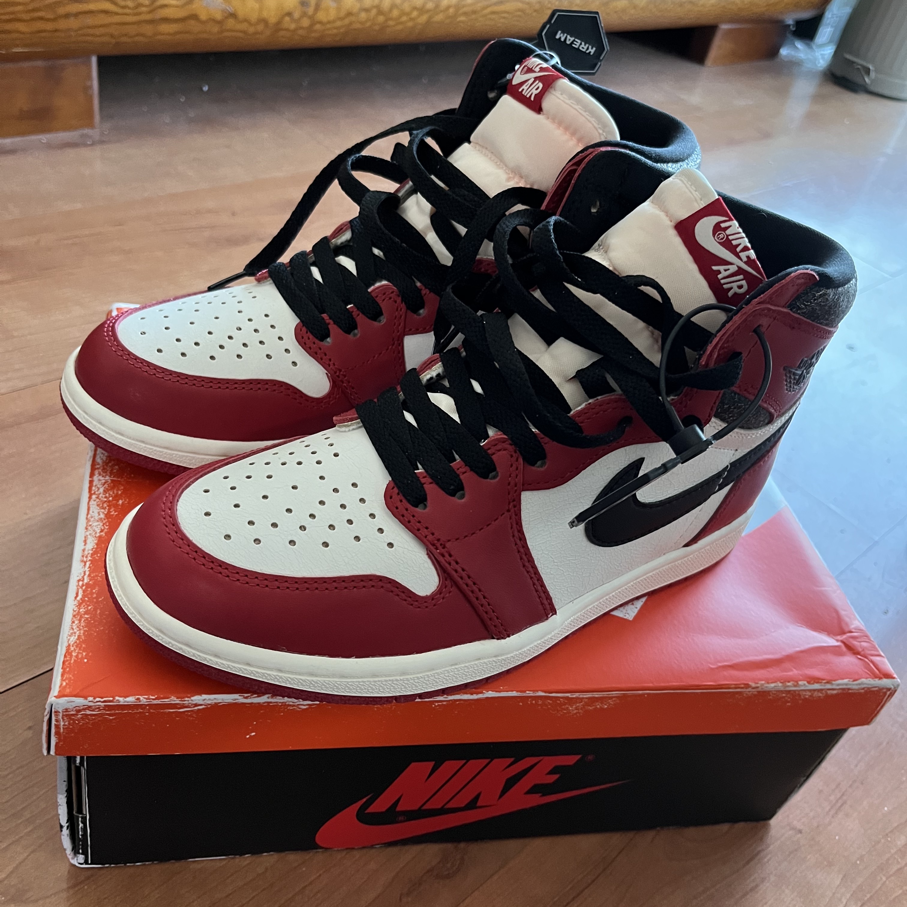 Jordan 1 Retro High OG Chicago 2022 착용 스타일 - 1