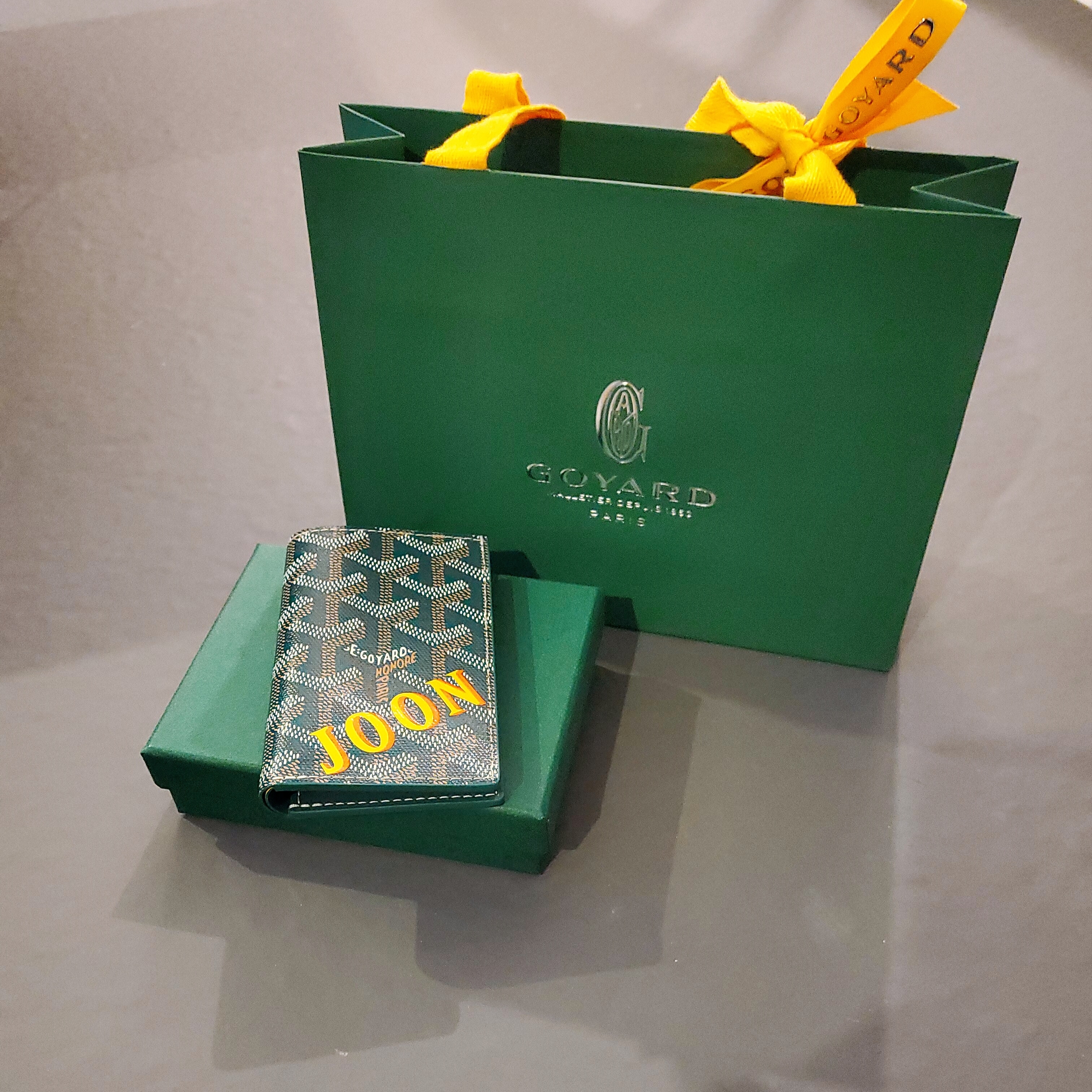 Goyard Saint Pierre Card Holder Green 착용 스타일