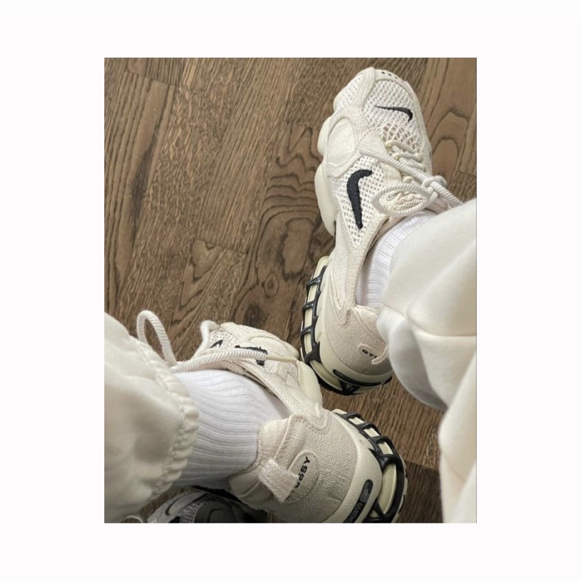 Nike x Stussy Air Zoom Spiridon Cage 2 Fossil 착용 스타일 - 4
