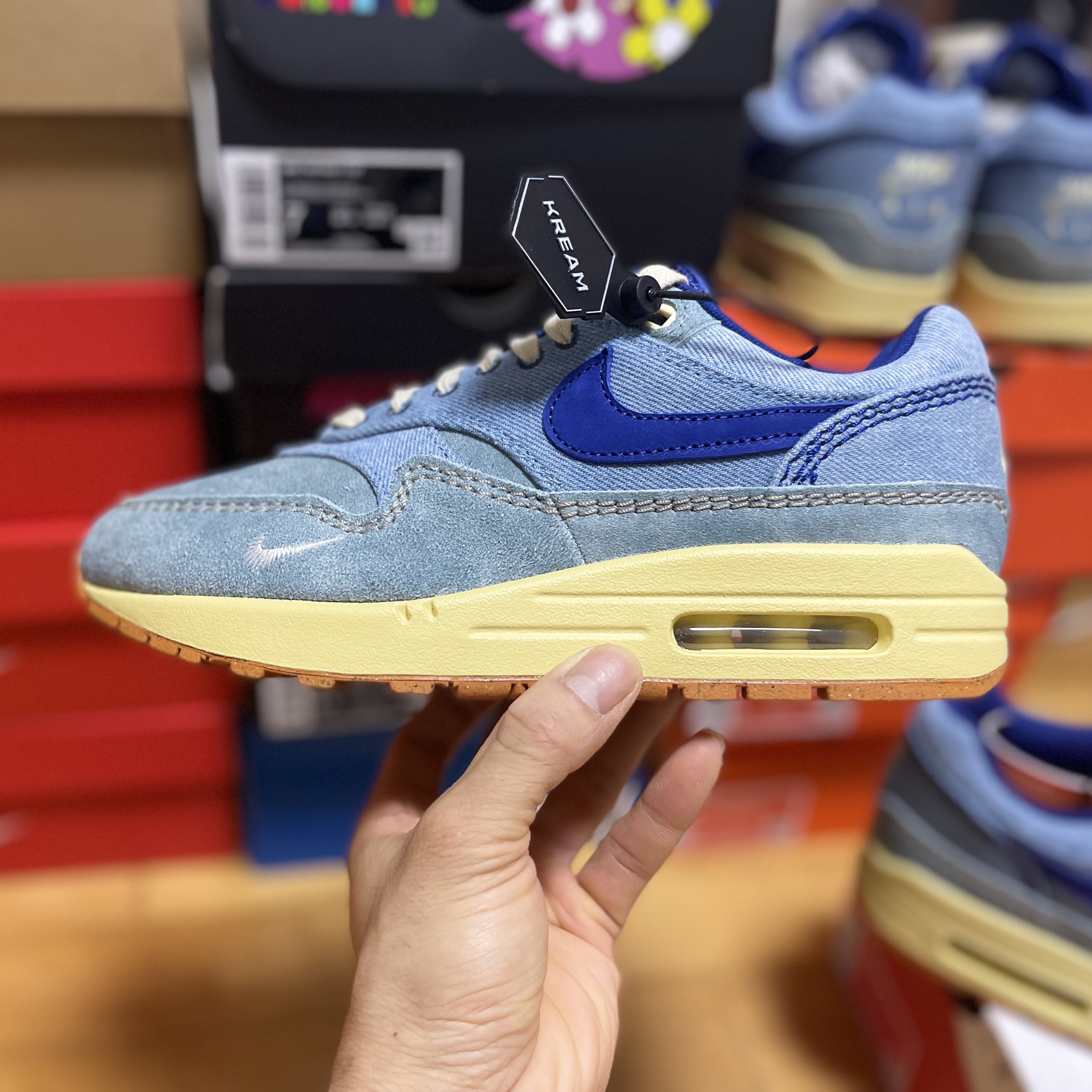 Nike Air Max 1 Premium Dirty Denim 착용 스타일