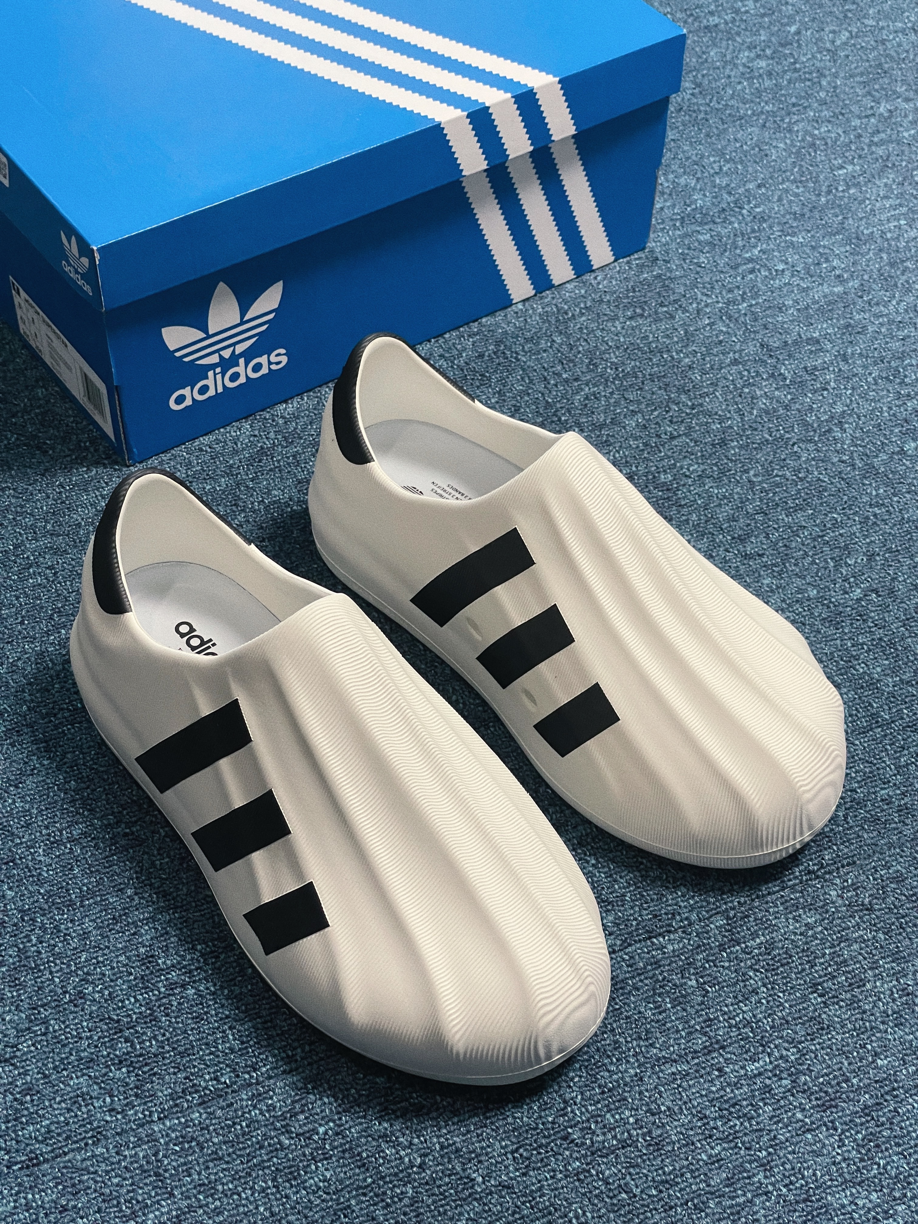 Adidas Adifom Superstar Core White 착용 스타일 - 3