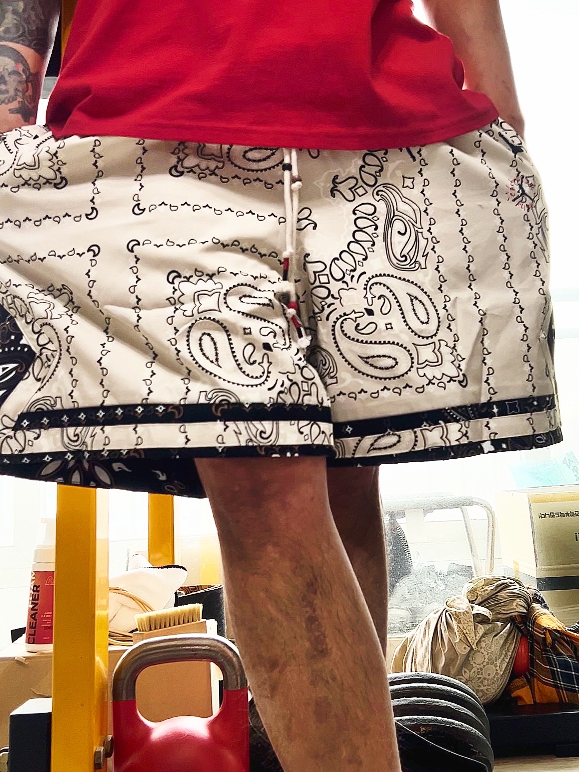 Supreme x The North Face Bandana T-Shirt Red - 22SS, Louis Vuitton Monogram Chain Bracelet Silver Black 착용 스타일 - 2