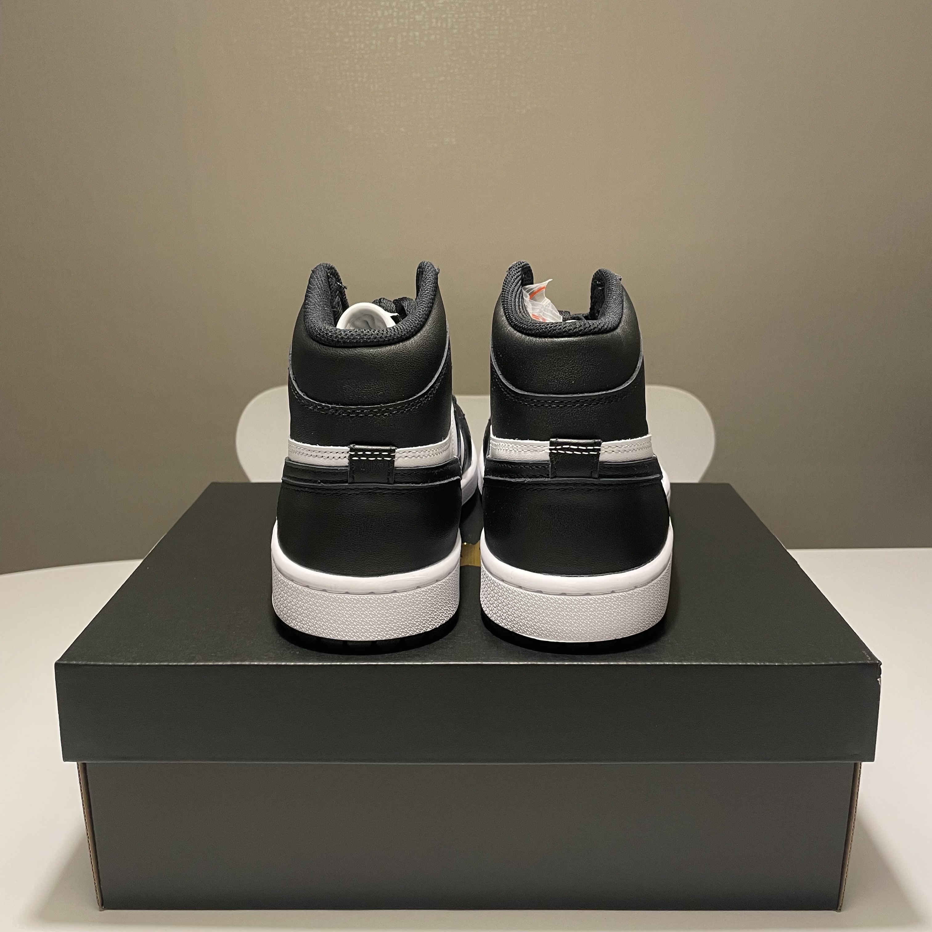Jordan 1 High Golf White Black 착용 스타일 - 4