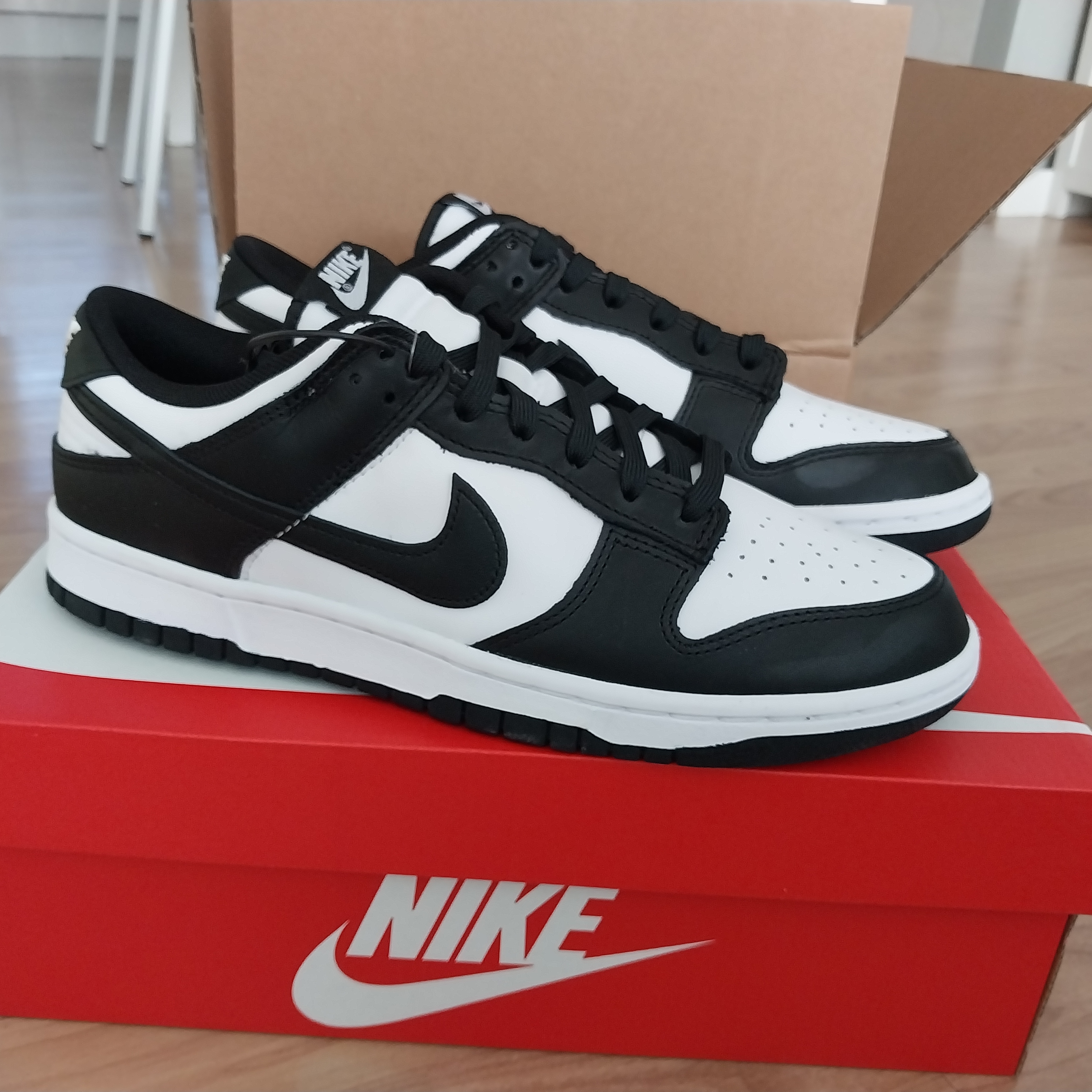 Nike Dunk Low Retro Black 착용 스타일 - 2