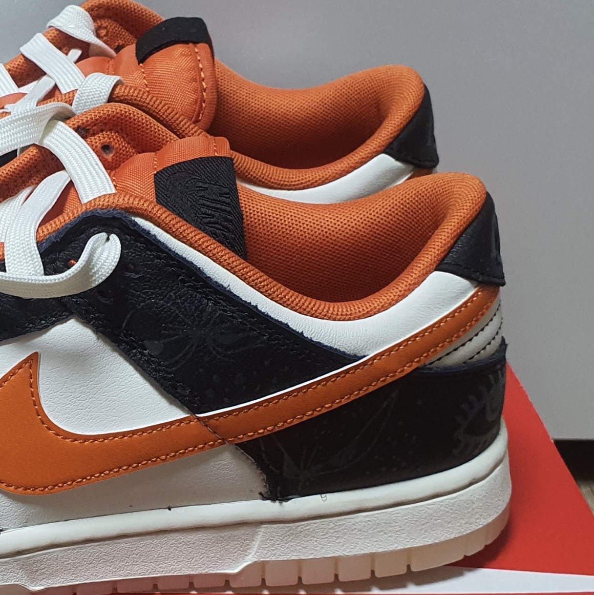 (GS) Nike Dunk Low PRM Halloween 착용 스타일