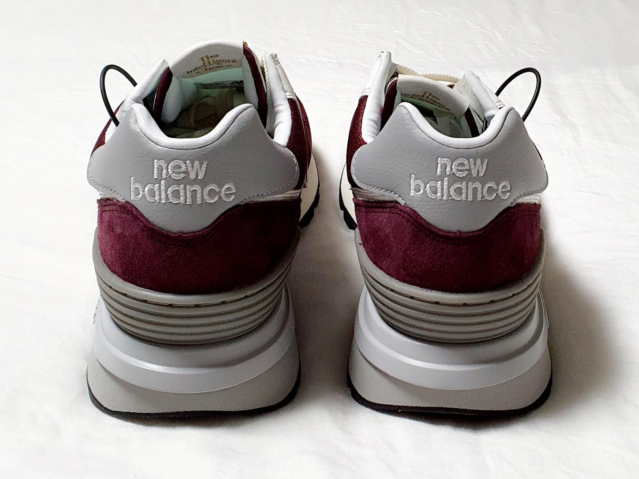 New Balance 574 Legacy Burgundy 착용 스타일 - 4