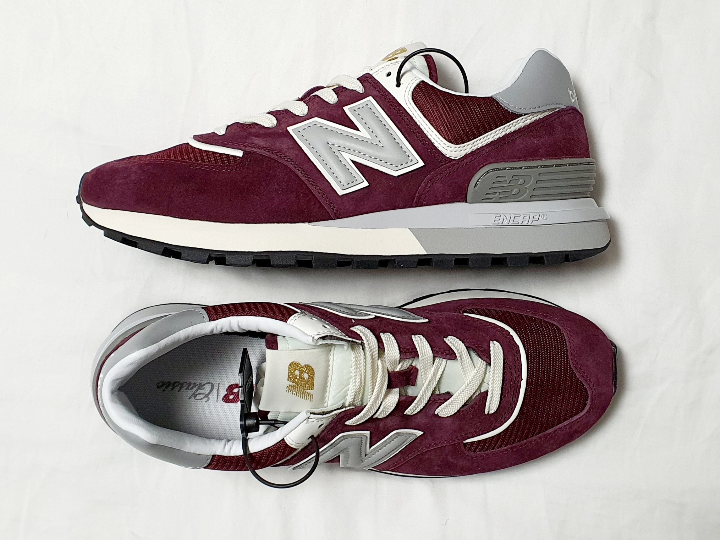 New Balance 574 Legacy Burgundy 착용 스타일 - 3