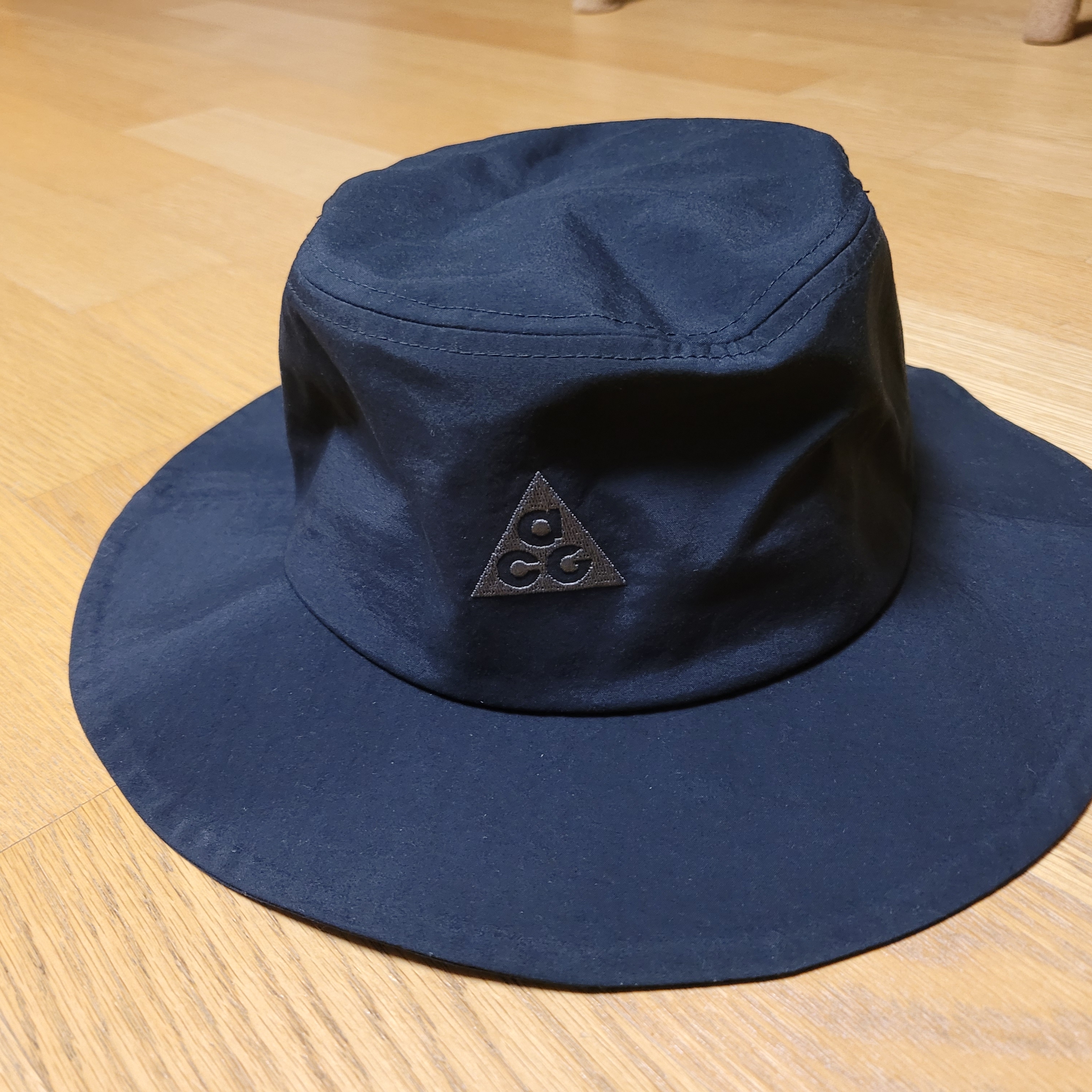 Nike NRG ACG Bucket Black 착용 스타일 - 2