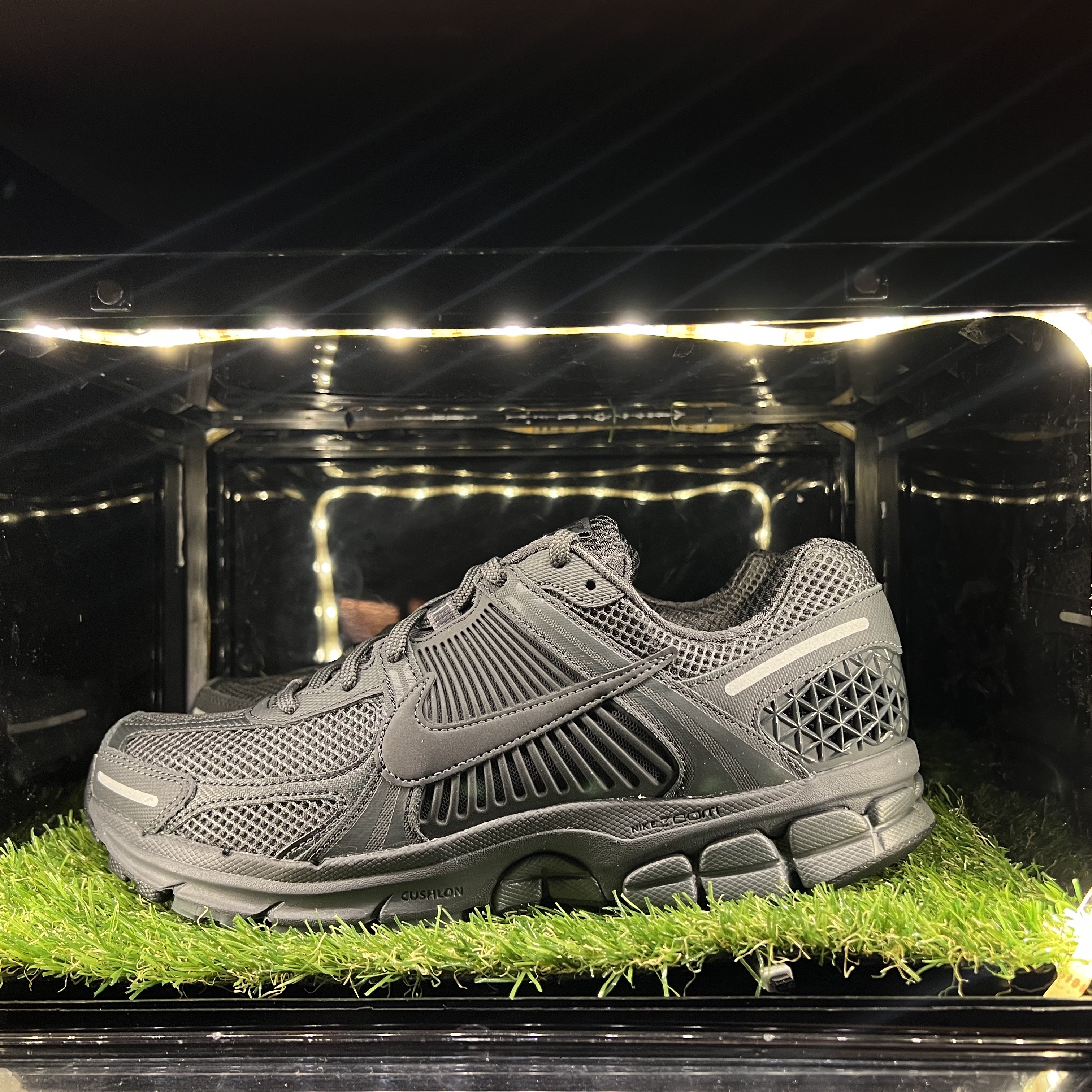 Nike Zoom Vomero 5 SP Anthracite 2023 착용 스타일 - 2