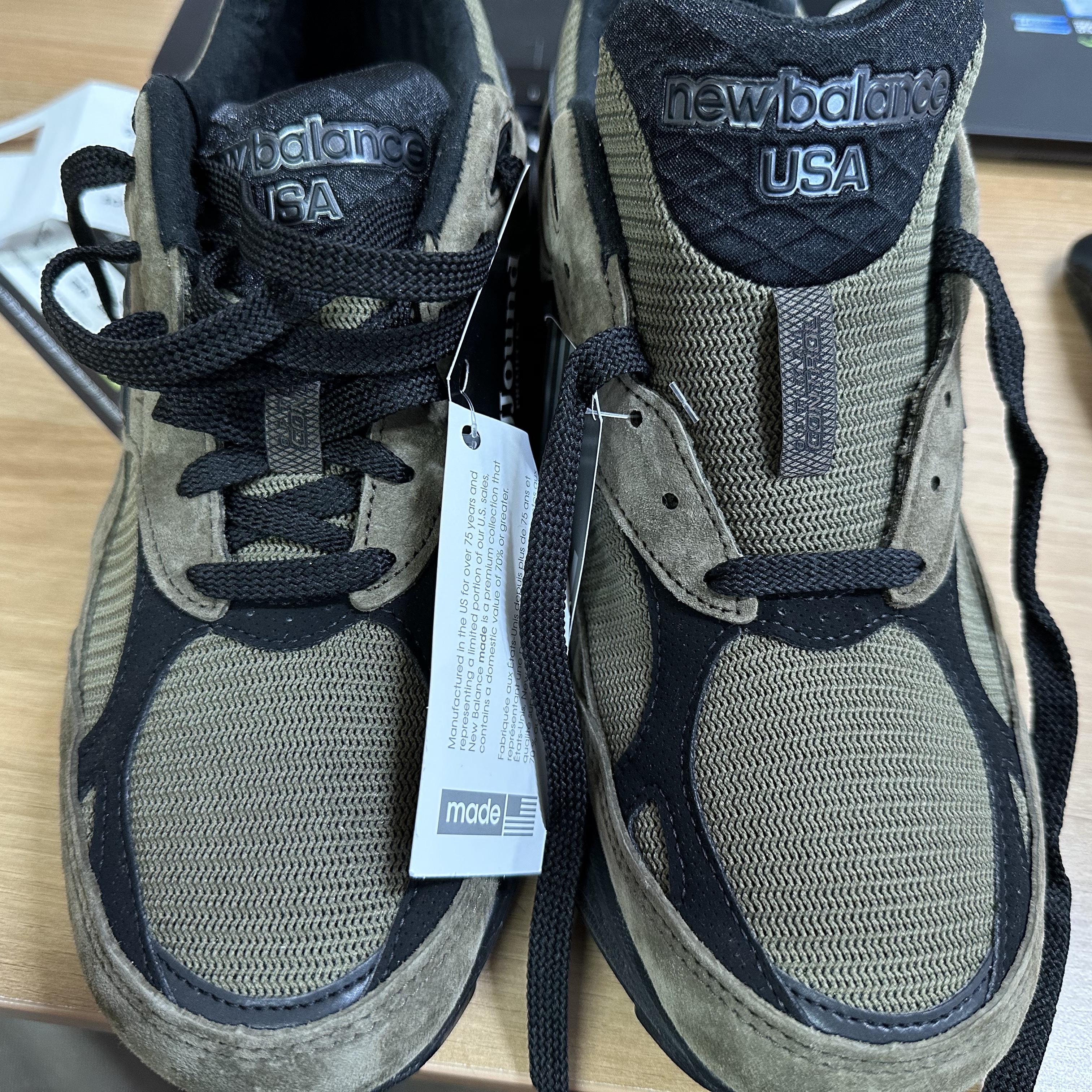 New Balance x JJJJound 990v3 Brown Black 착용 스타일