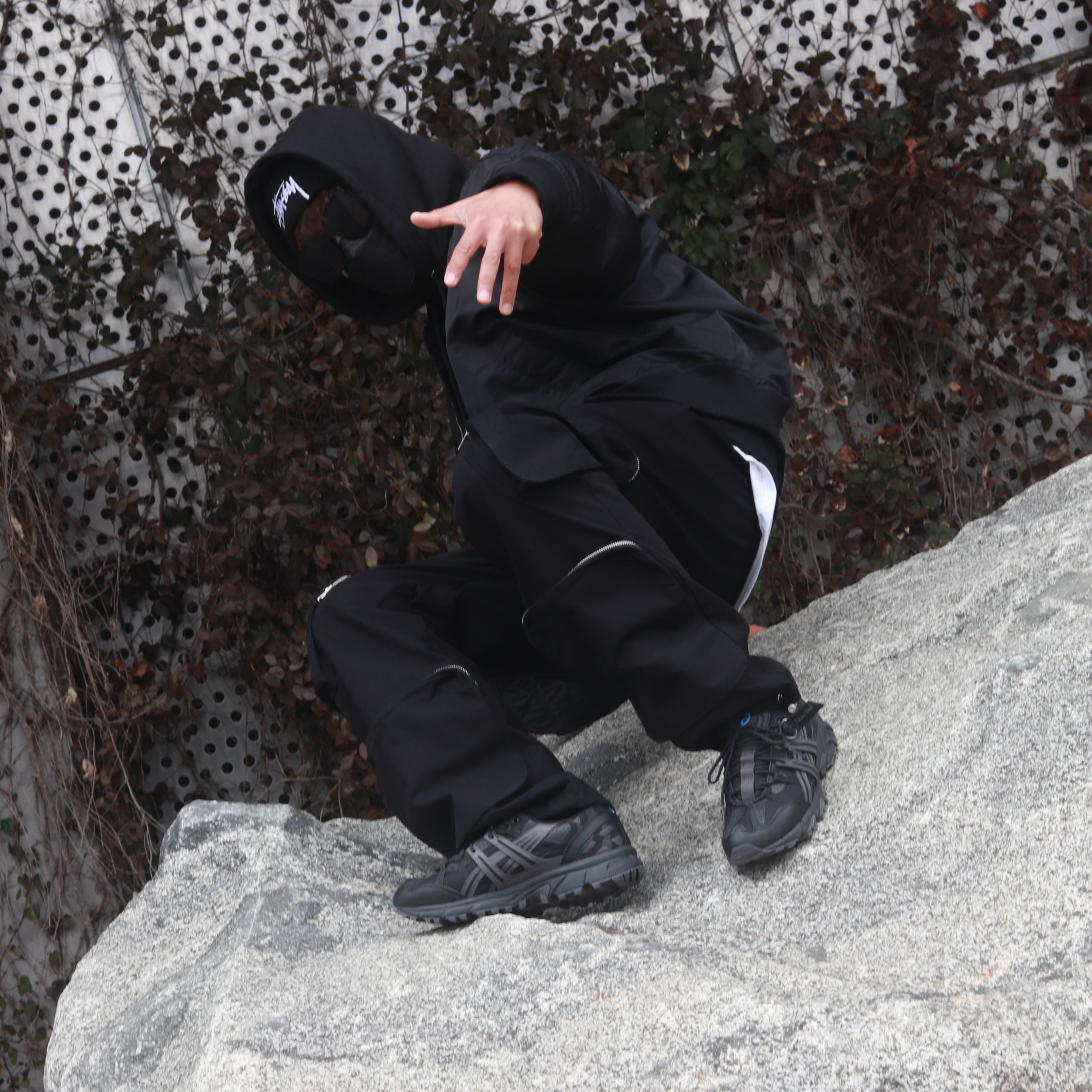Stussy Big Stock Cuff Beanie Black, Asics Gel-Sonoma 15-50 Black Obsidian Grey 착용 스타일 - 1