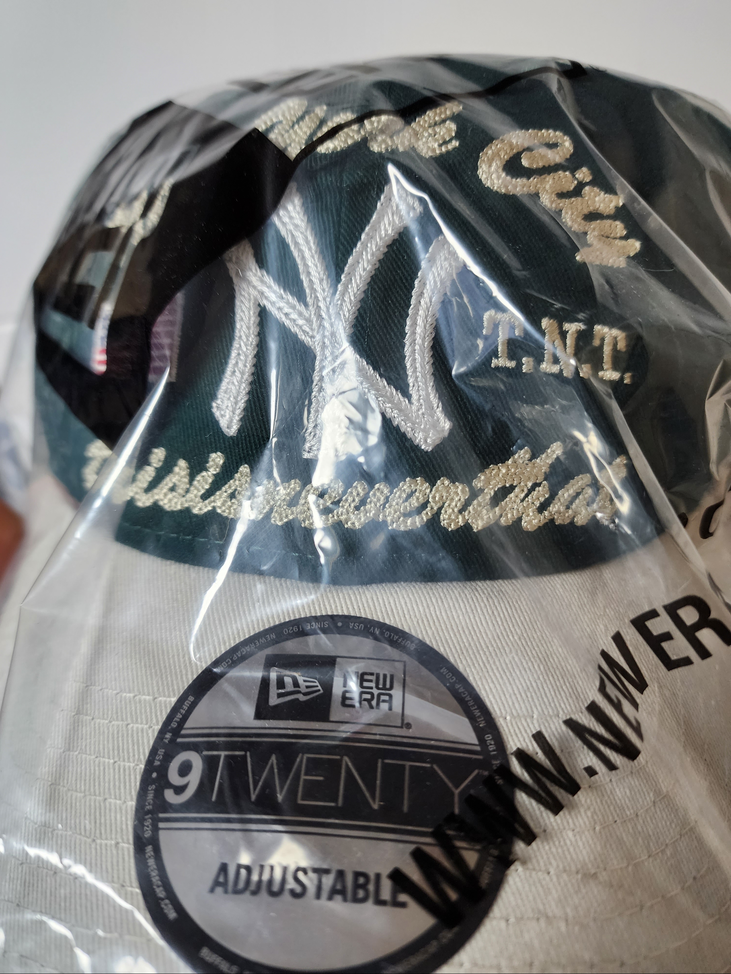Thisisneverthat x New Era x MLB New York Yankees Unstructured 2-Tone Ball Cap Dark Green 착용 스타일