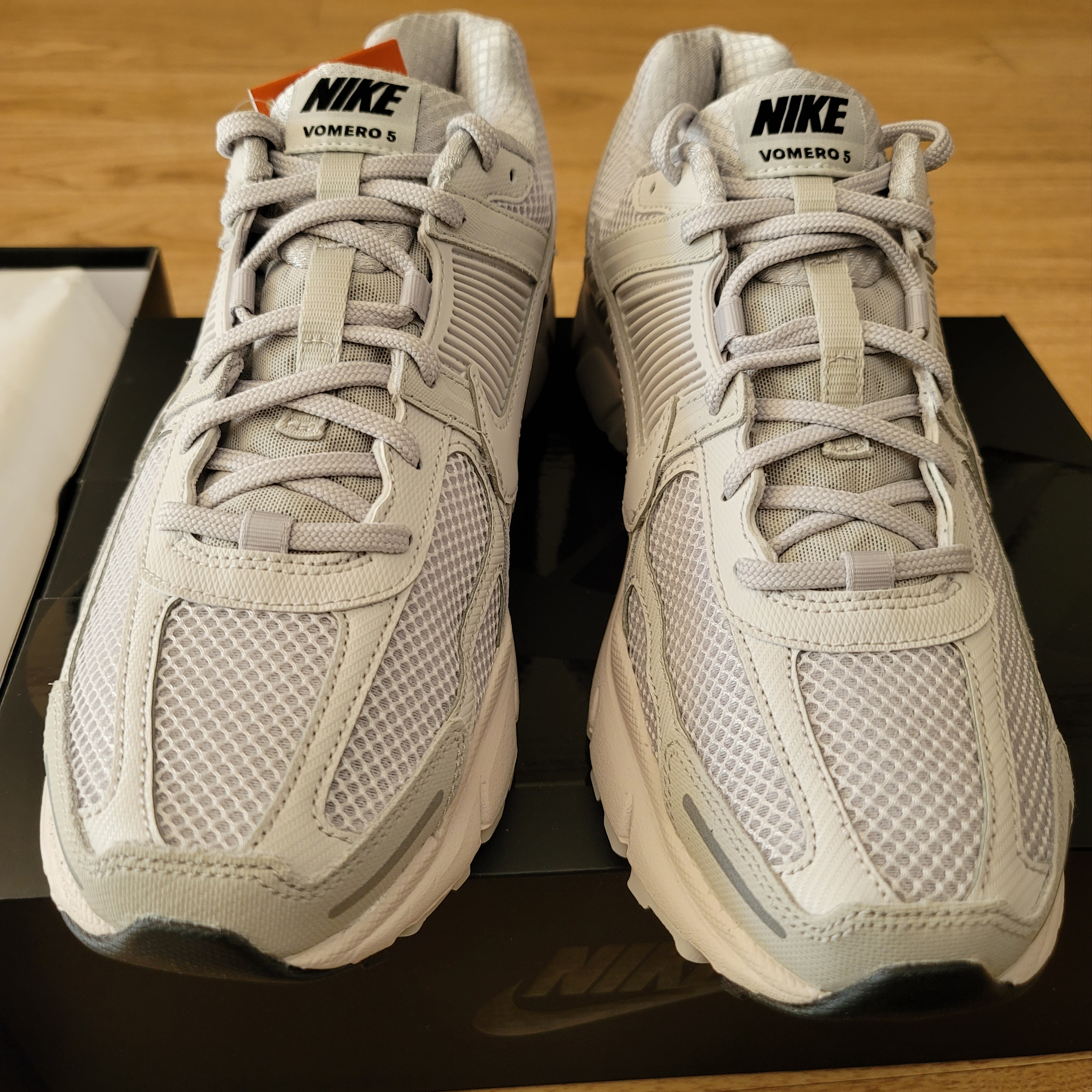 Nike Zoom Vomero 5 SP Vast Grey 2023 착용 스타일 - 1