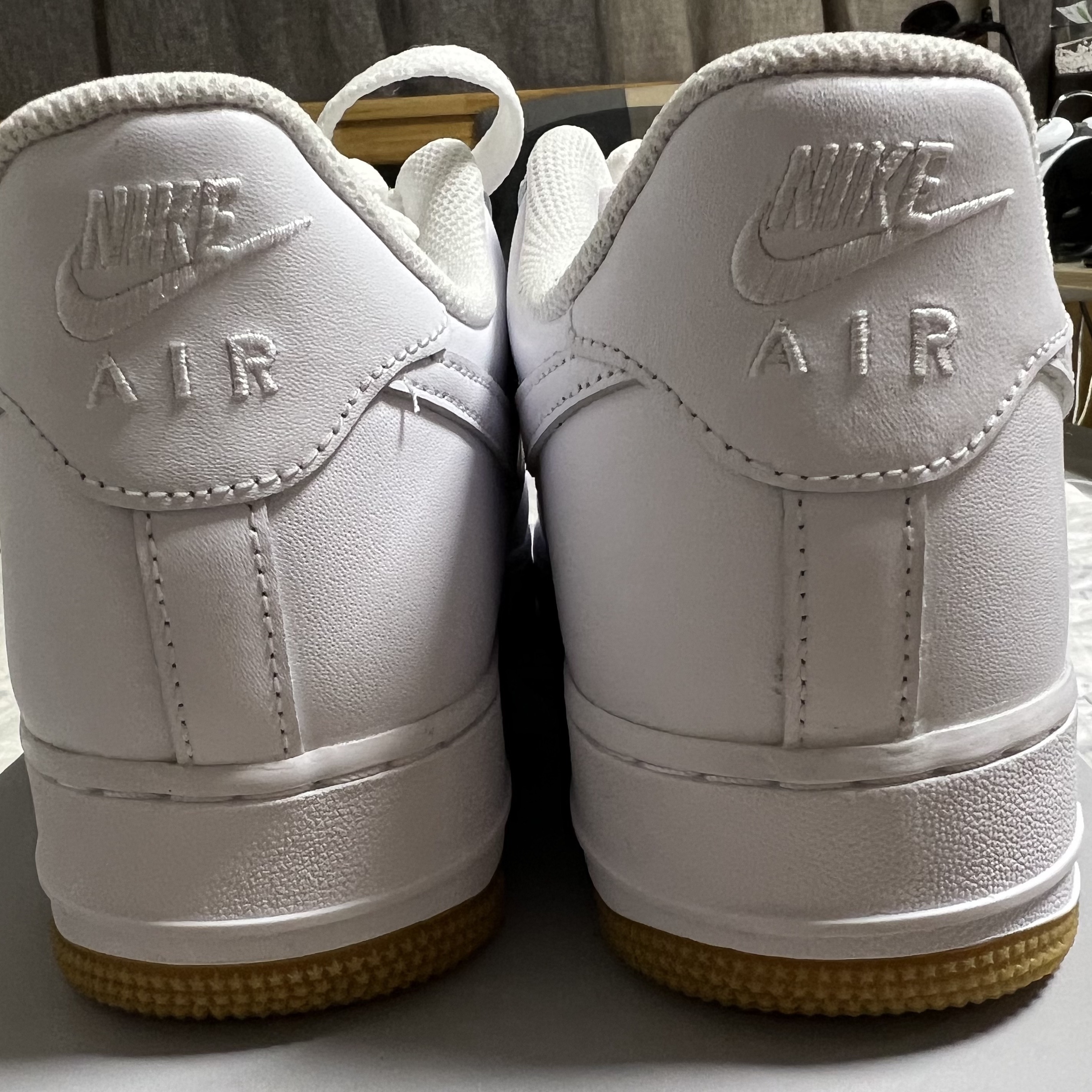 Nike Air Force 1 '07 White Gum Light Brown 착용 스타일 - 3