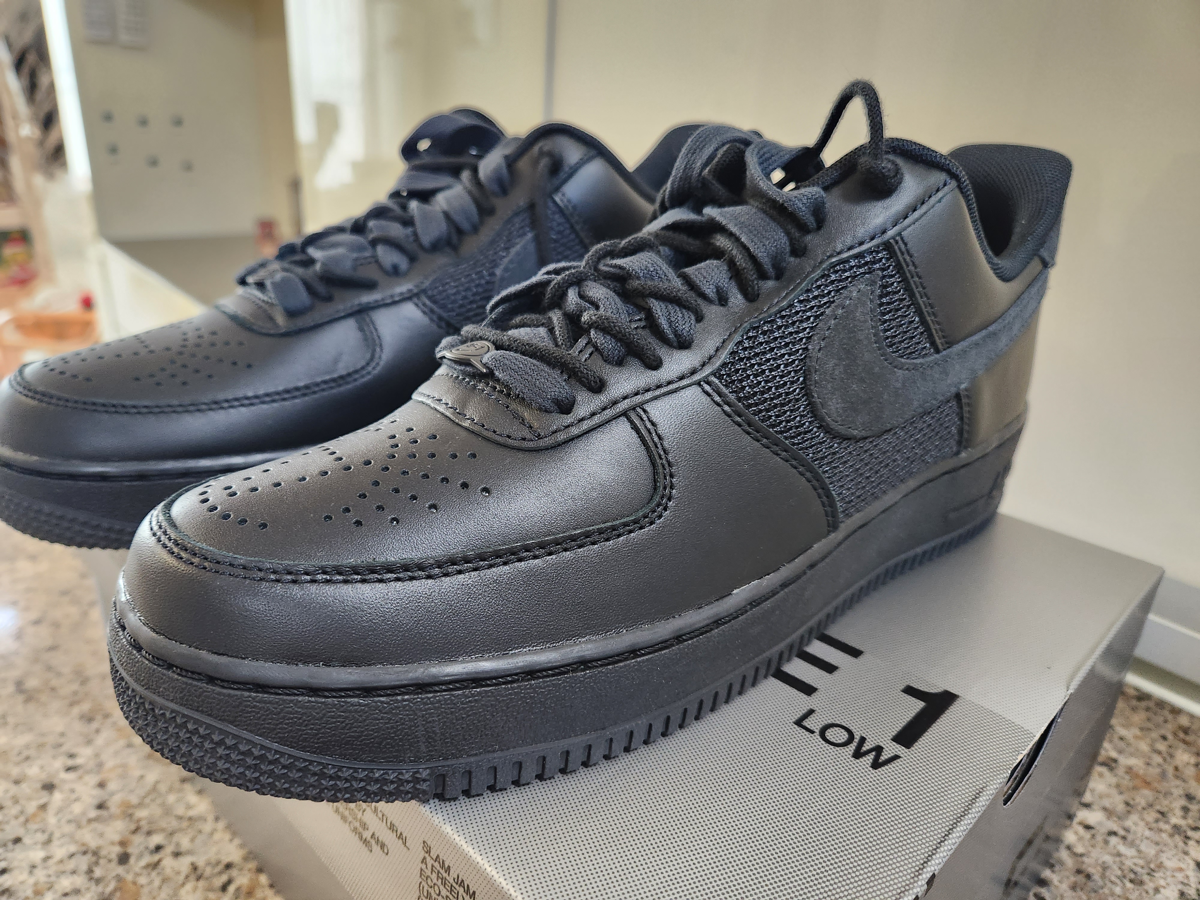Nike x Slam Jam Air Force 1 Low SP Black Off Noir 착용 스타일 - 3