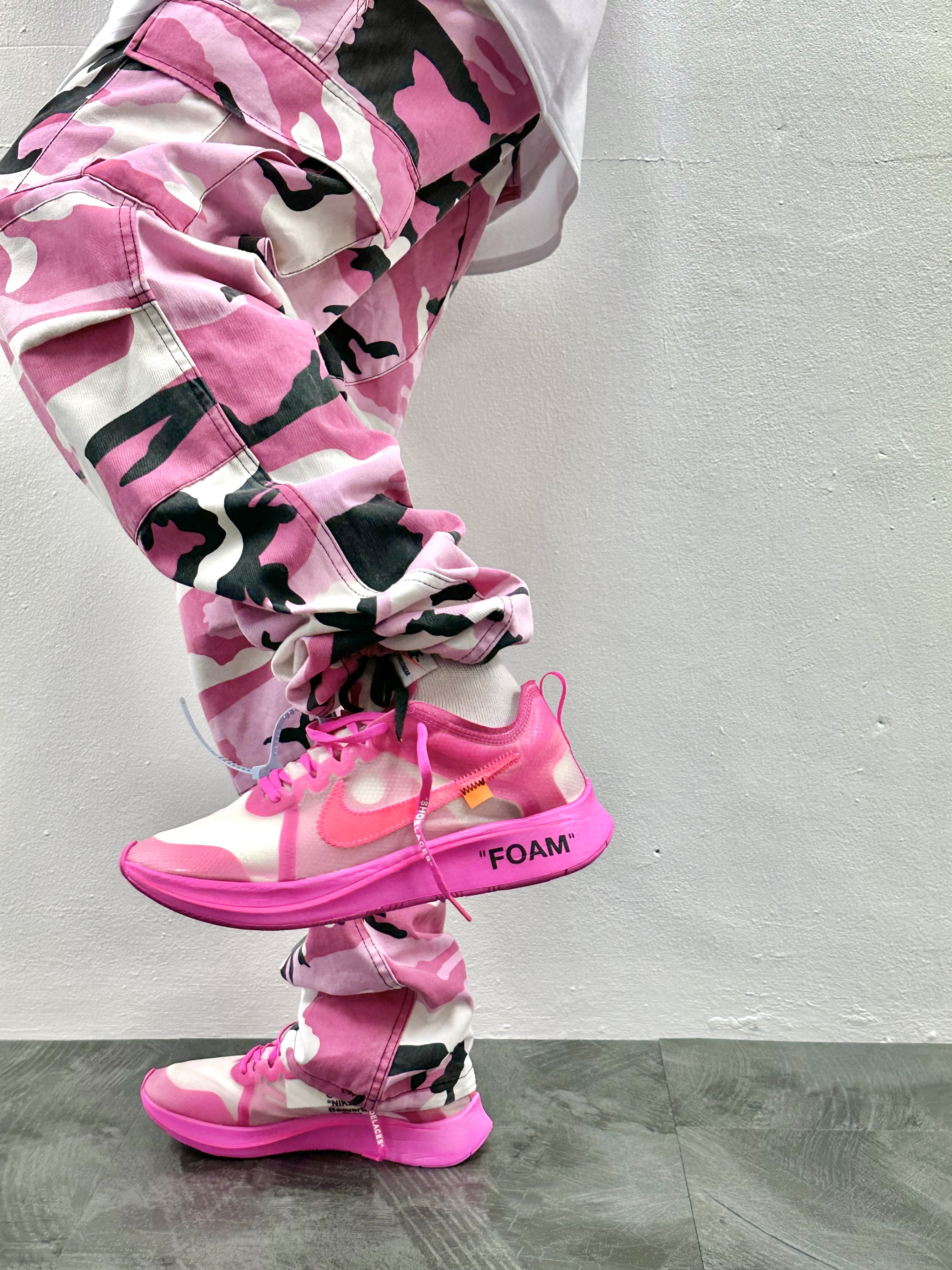 Nike x Off-White Zoom Fly SP Tulip Pink 착용 스타일 - 1