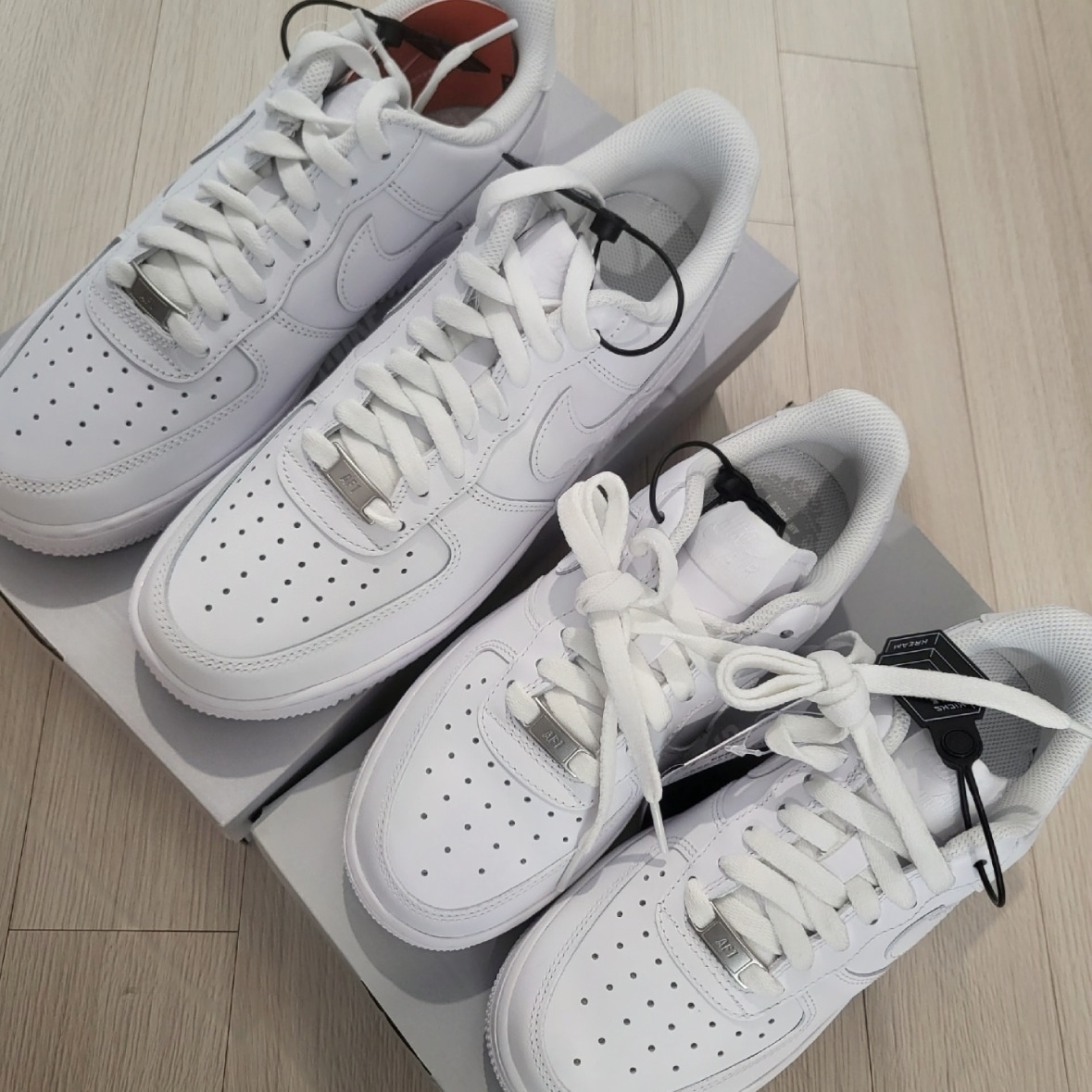 Nike Air Force 1 '07 Low White, (W) Nike Air Force 1 '07 Low White 착용 스타일