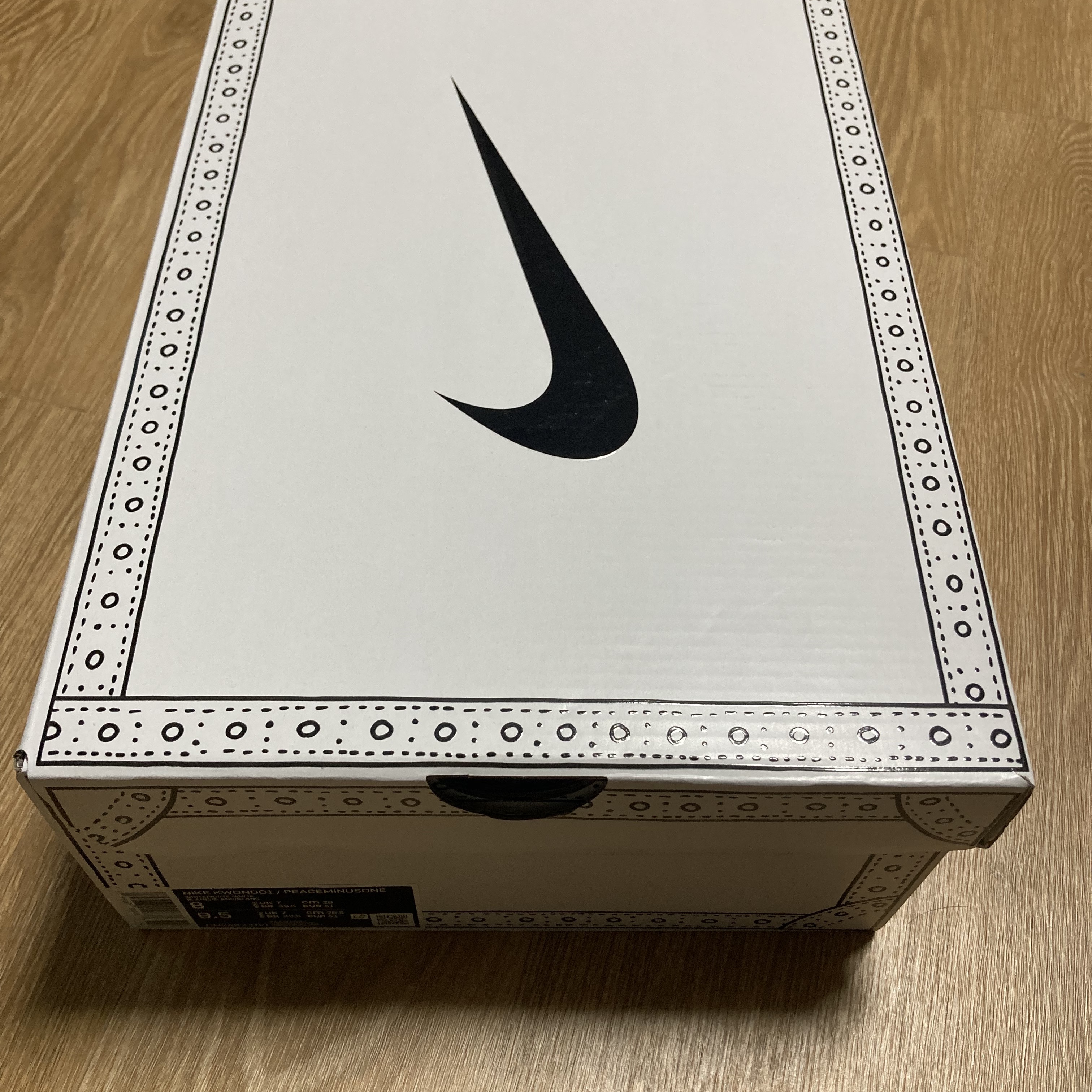 Nike x Peaceminusone Kwondo1 White 착용 스타일 - 2