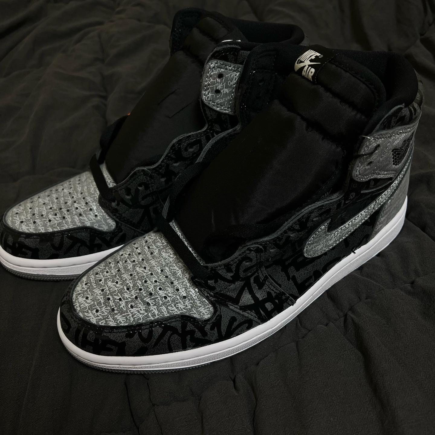 Jordan 1 Retro High OG Rebellionaire 착용 스타일