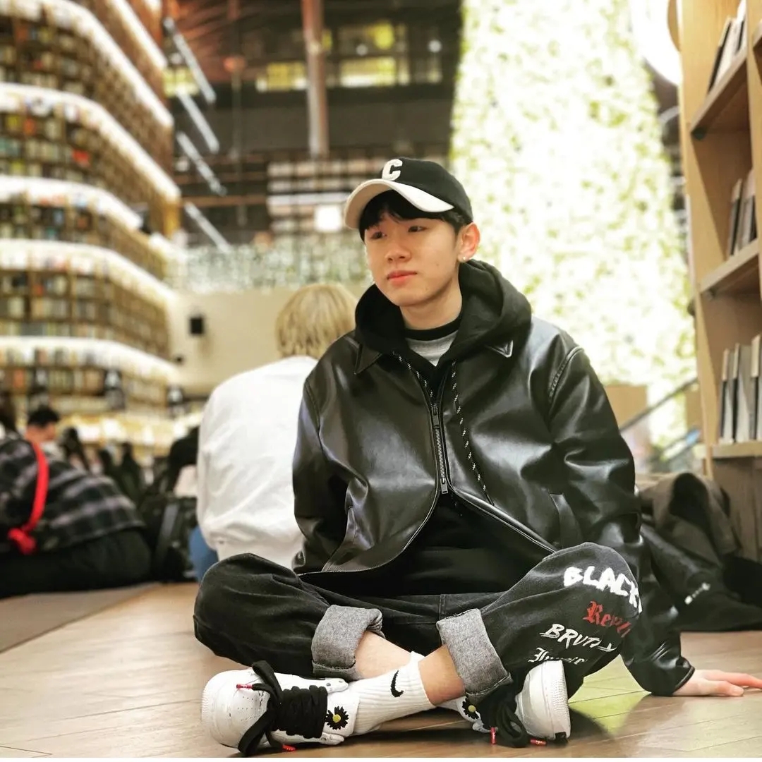 Nike x Peaceminusone Air Force 1 Low Para-Noise 2.0 착용 스타일 - 2