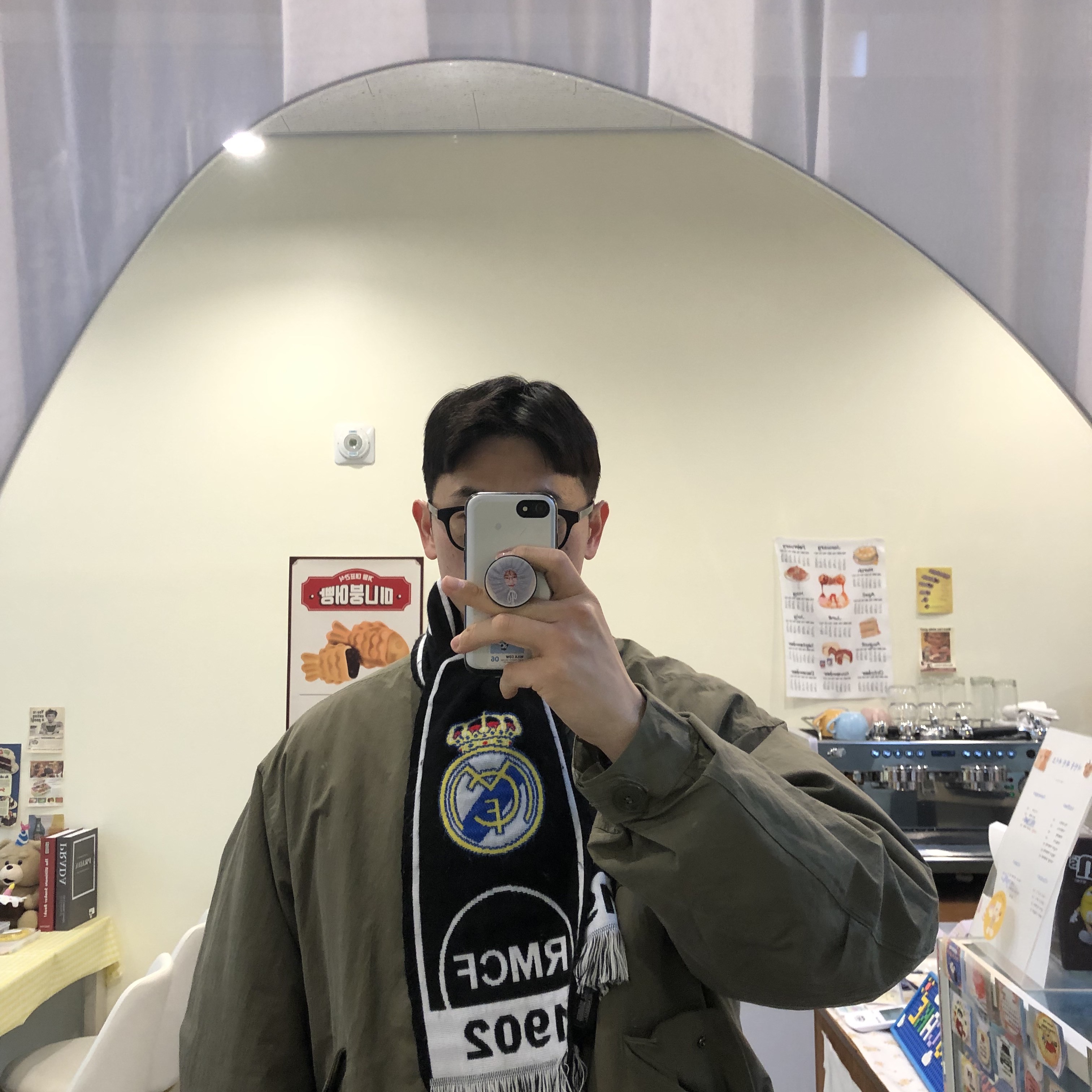 The North Face 1996 Retro Nuptse Jacket Black, Nike x Supreme Air Force 1 Low Black 착용 스타일 - 2