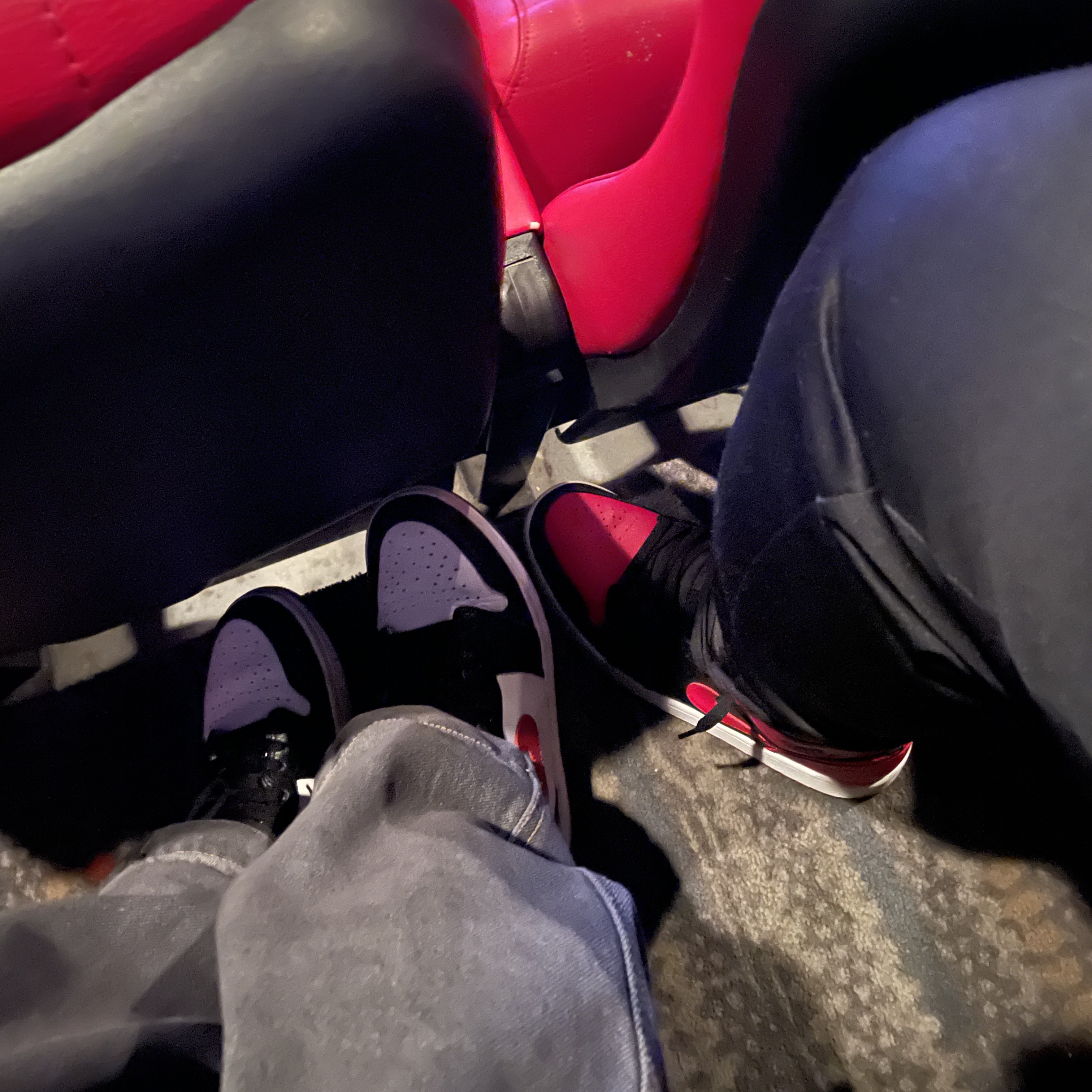 Jordan 1 Retro High OG Bred Banned 2016, Jordan 1 Retro High OG Gym Red 착용 스타일