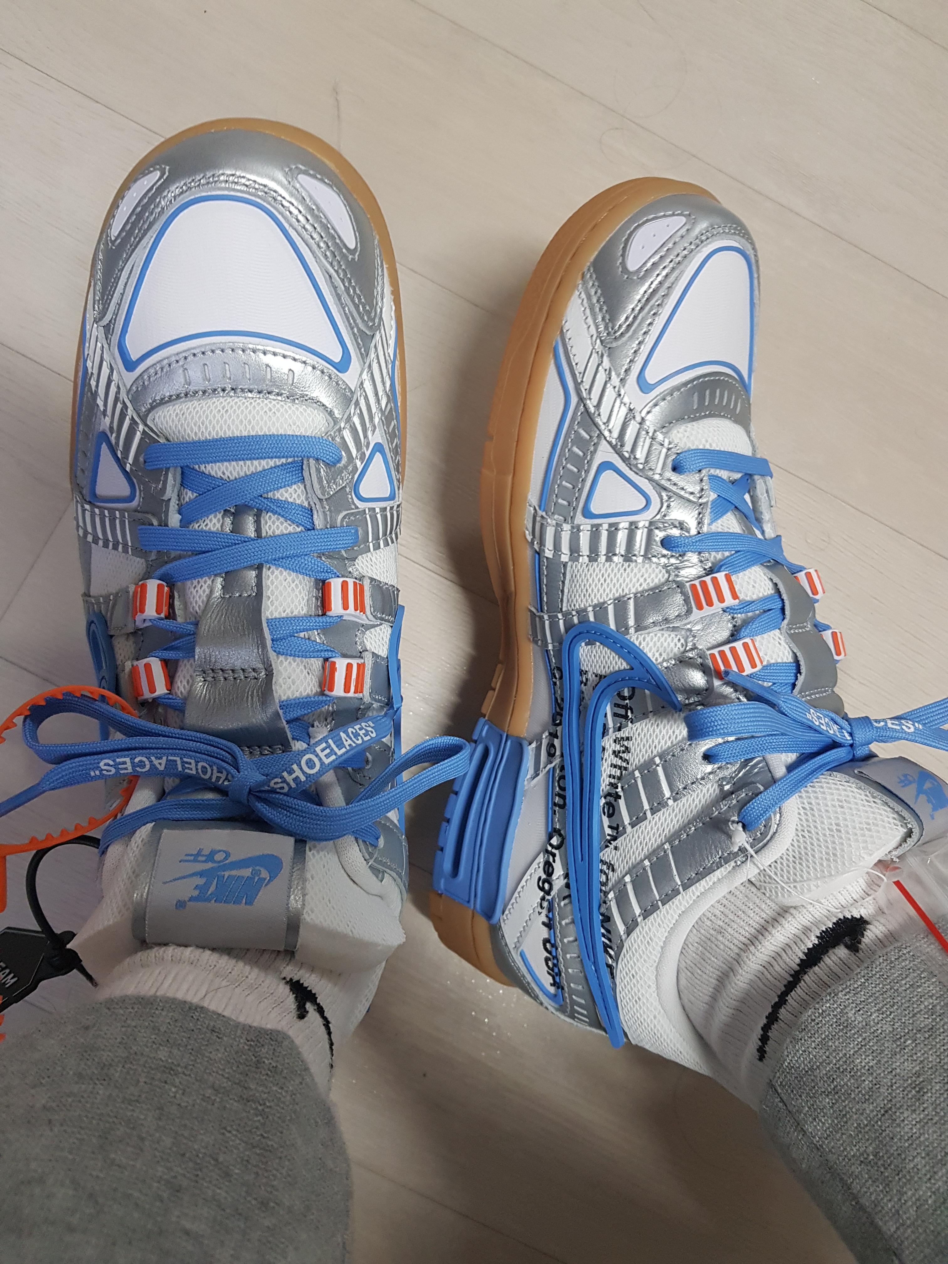 Nike x Off-White Air Rubber Dunk University Blue 착용 스타일