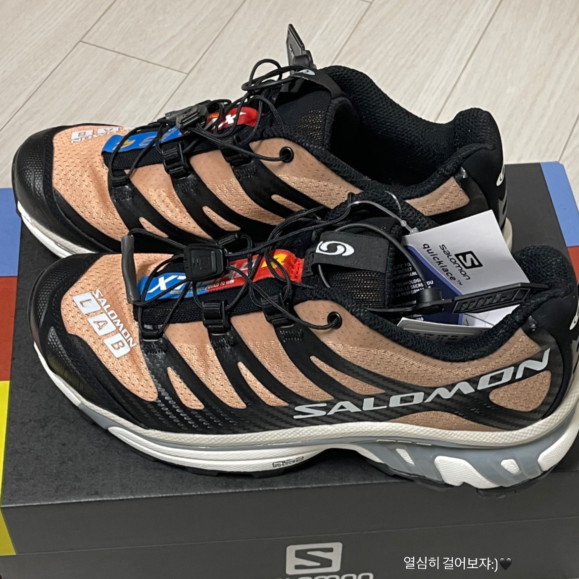 Salomon XT-4 Tobacco Brown 착용 스타일