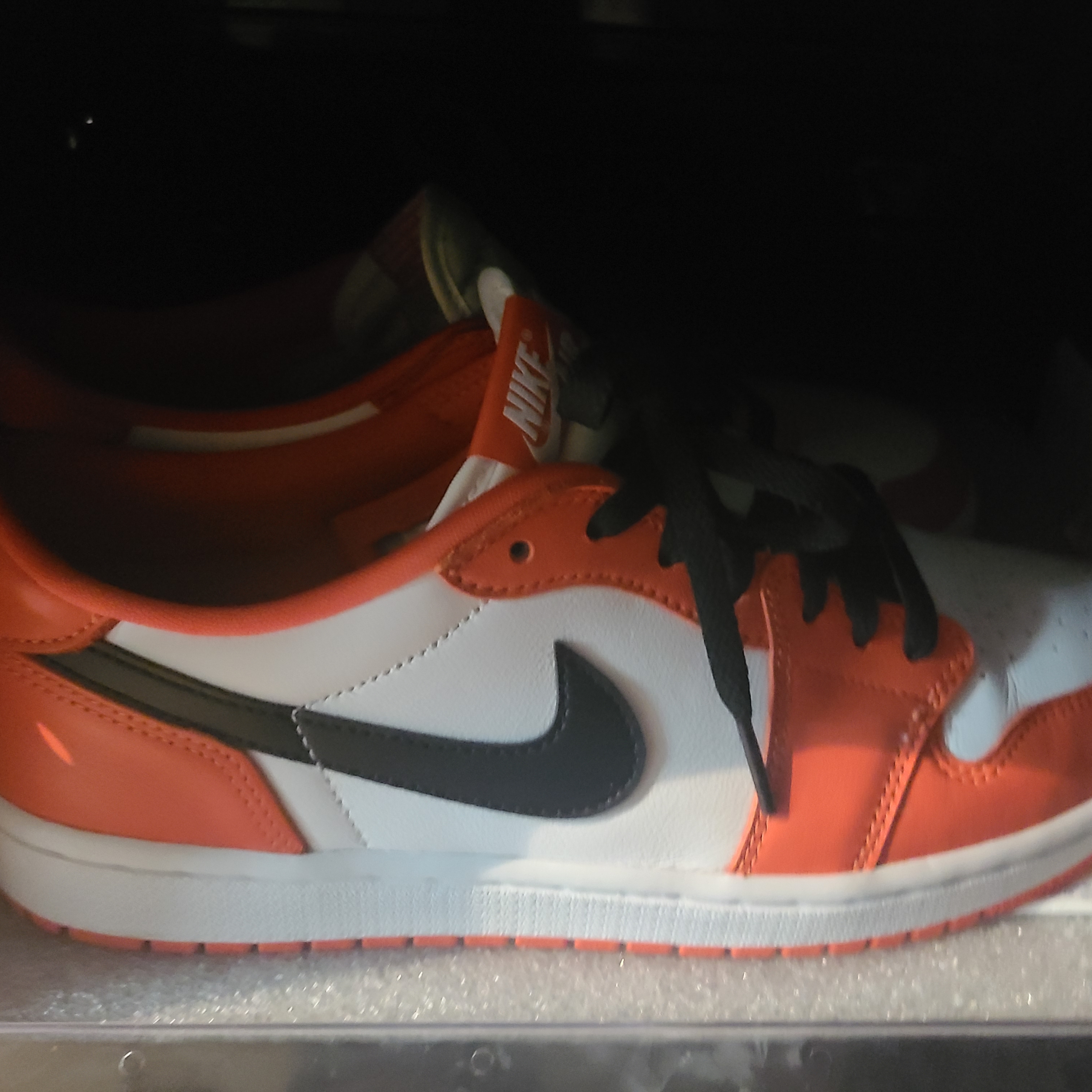 Jordan 1 Low OG Starfish 착용 스타일