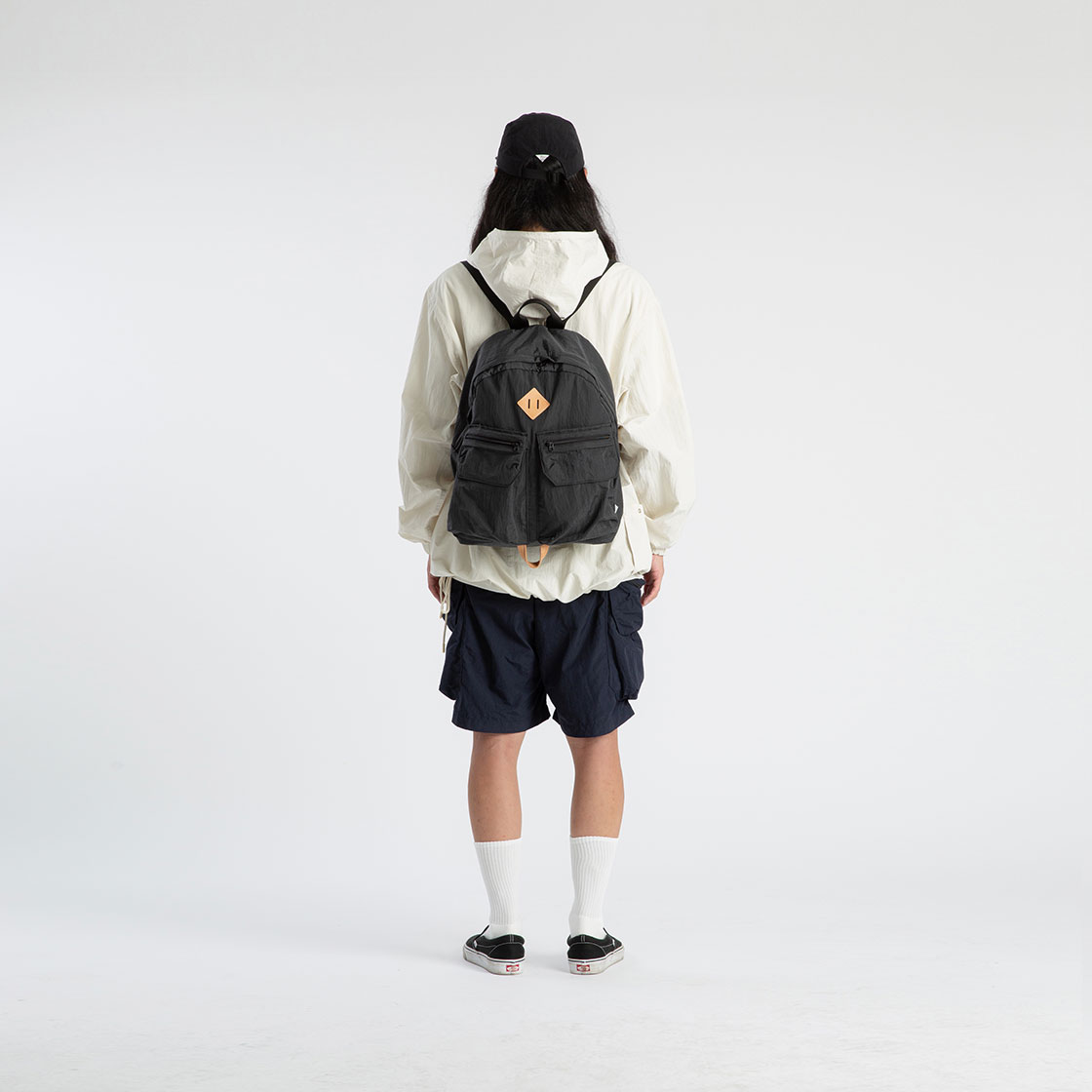파운드 포켓 페더 백팩 차콜(Found Pocket Feather Backpack Charcoal) - 4