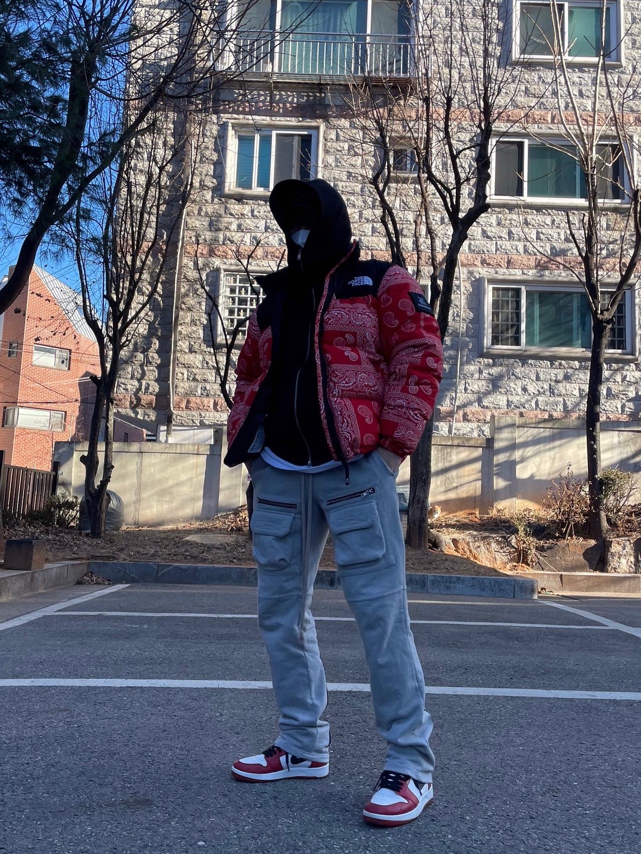 The North Face Nuptse Down Jacket Red, Jordan 1.5 Retro Chicago 2015 착용 스타일 - 3