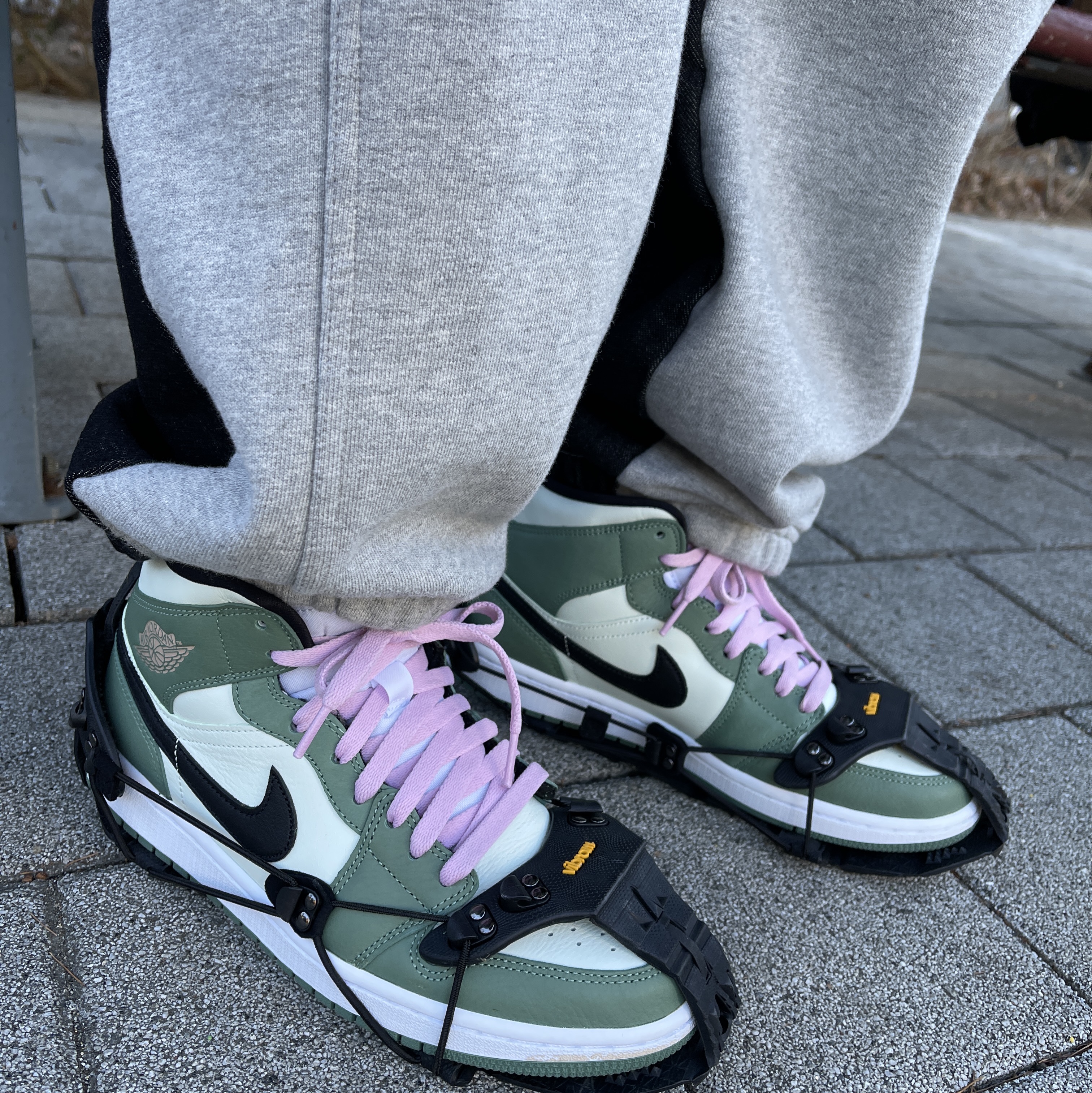 (W) Jordan 1 Mid SE Dutch Green 착용 스타일 - 2