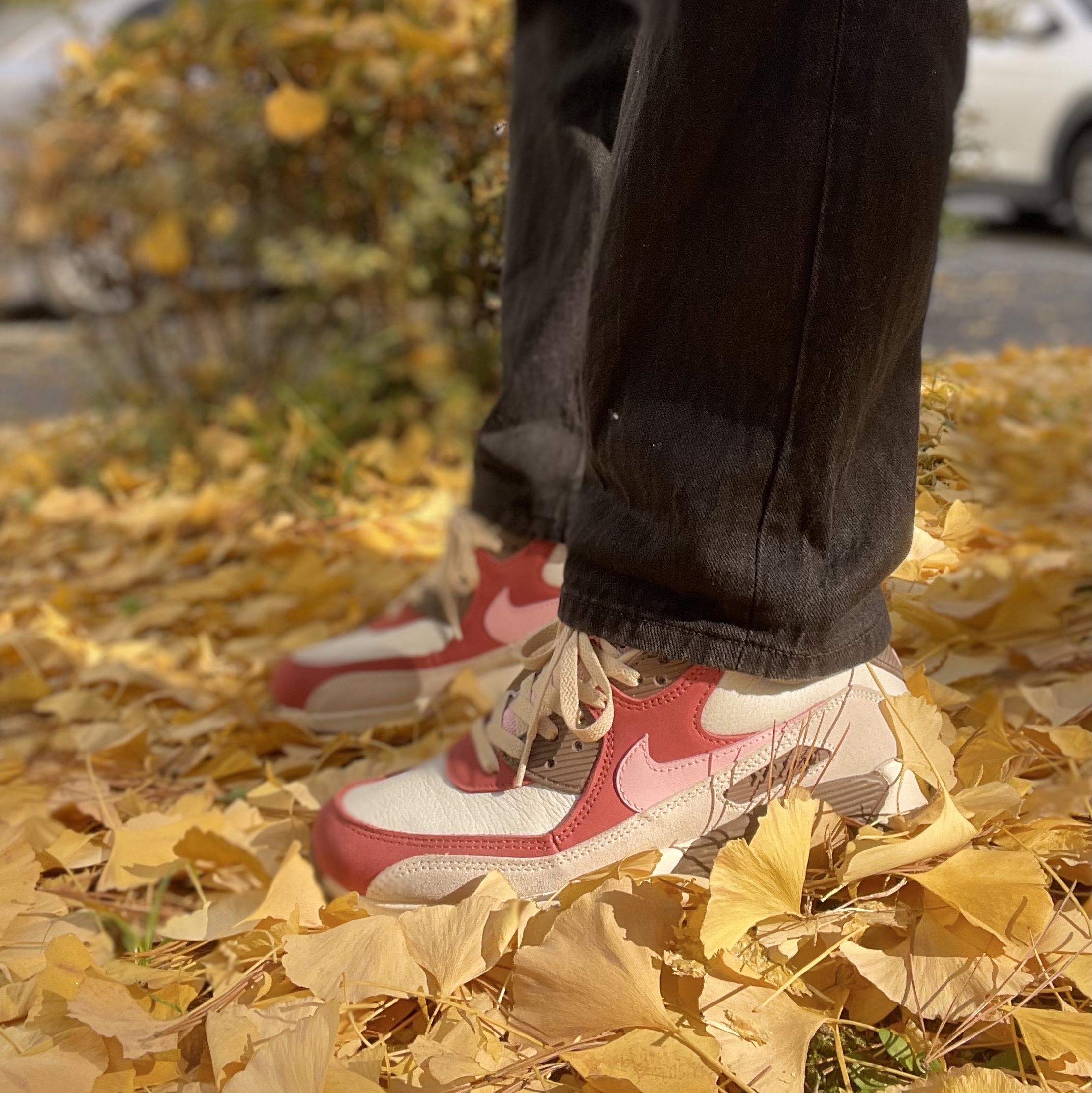 Nike Air Max 90 NRG Bacon 착용 스타일