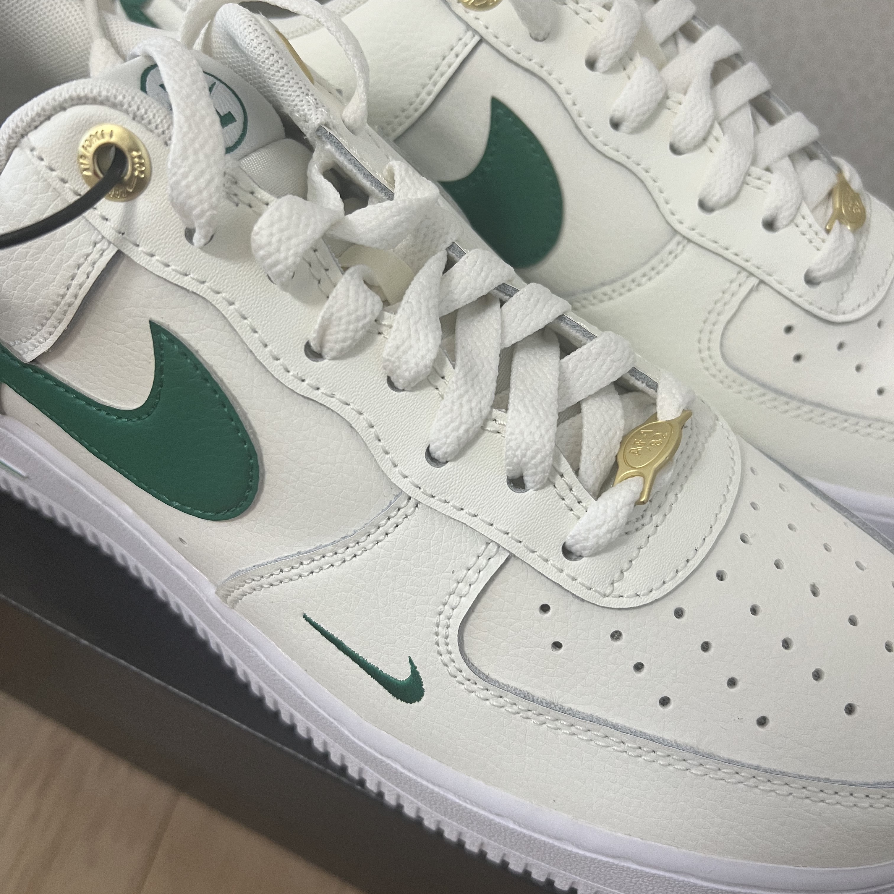 Nike Air Force 1 '07 LV8 40th Anniversary Join Forces Sail Malachite 착용 스타일