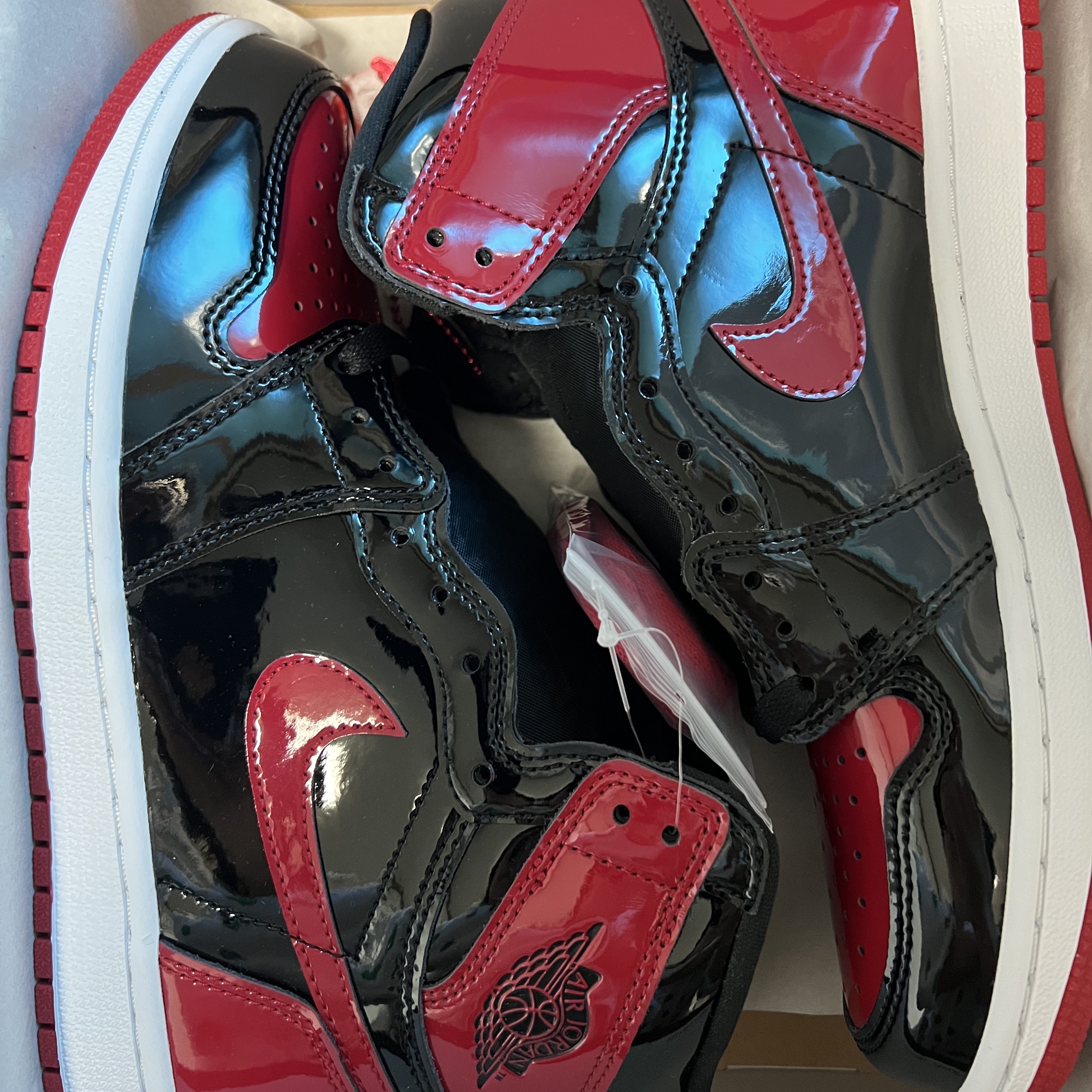 Jordan 1 Retro High OG Patent Bred 착용 스타일