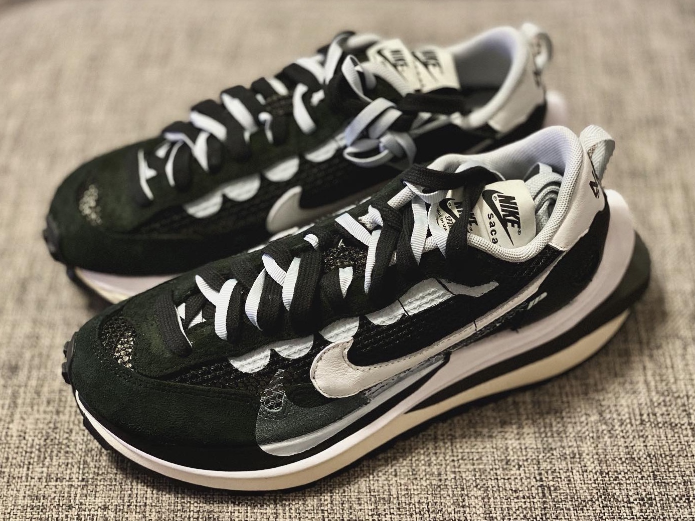 Nike x Sacai VaporWaffle Black White 착용 스타일