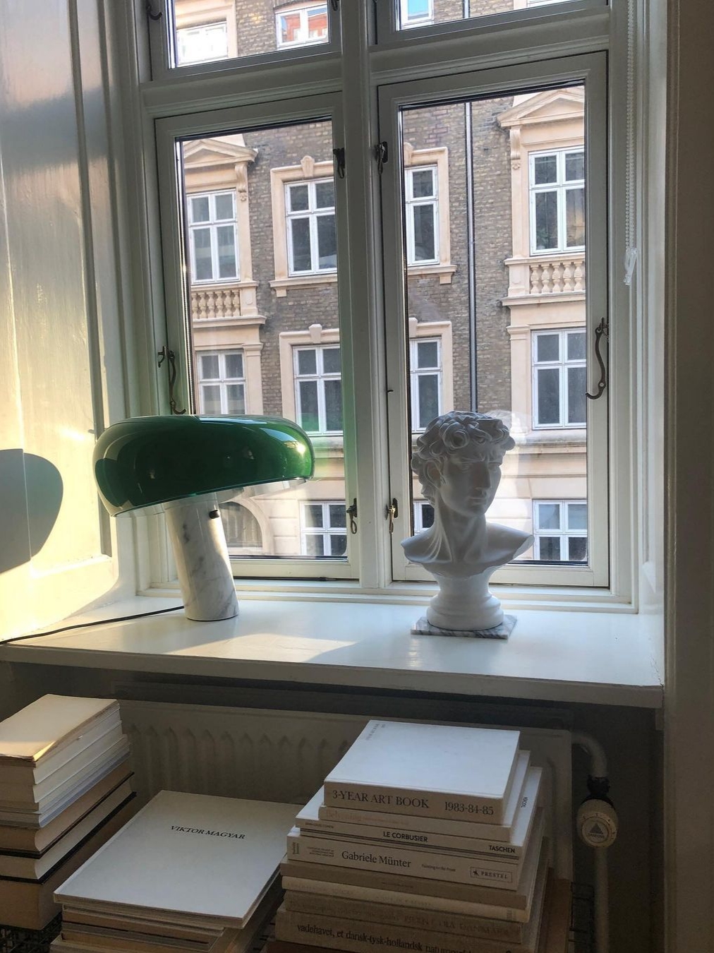 Flos Snoopy Green 착용 스타일