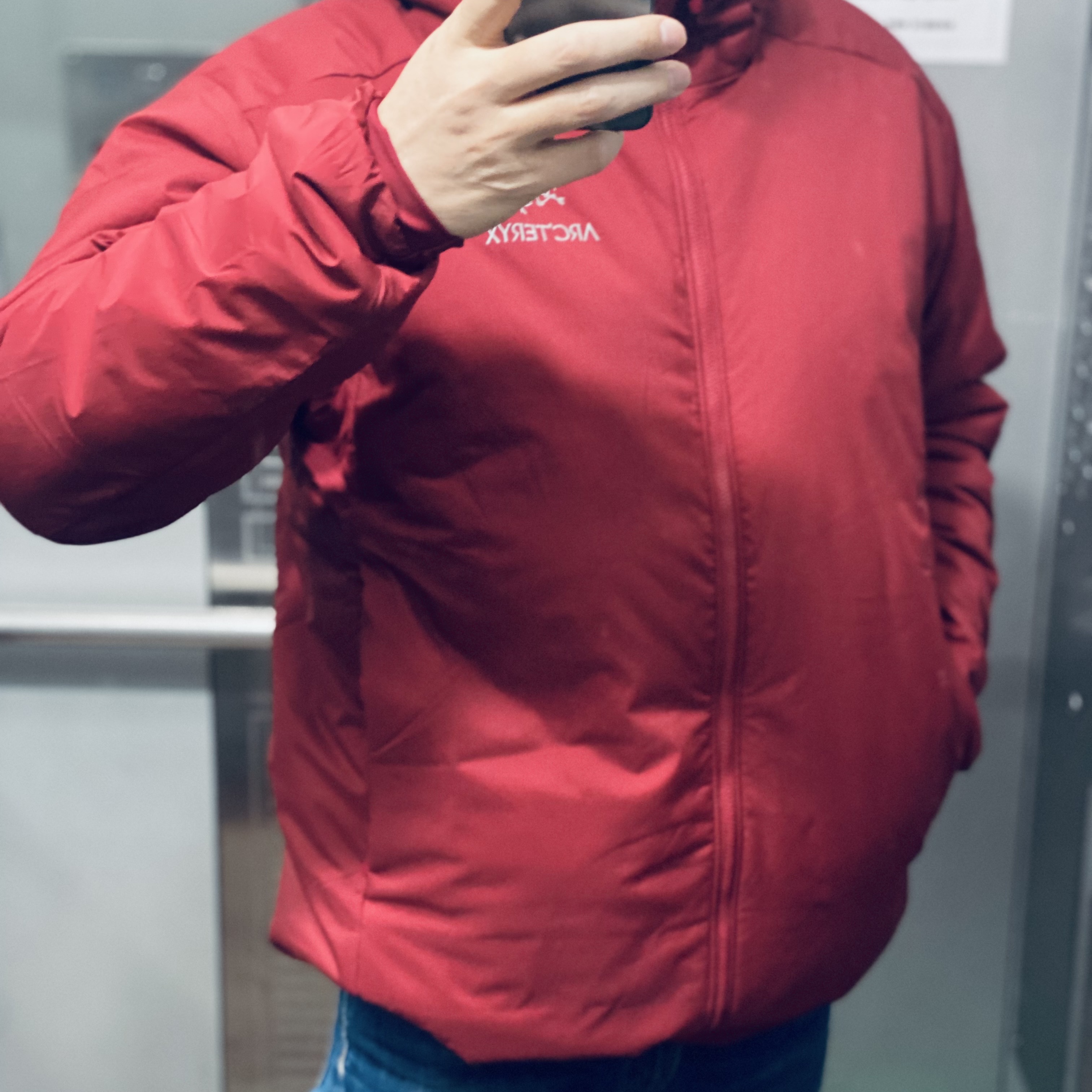 Arc'teryx Atom AR Hoody Bordeaux 착용 스타일