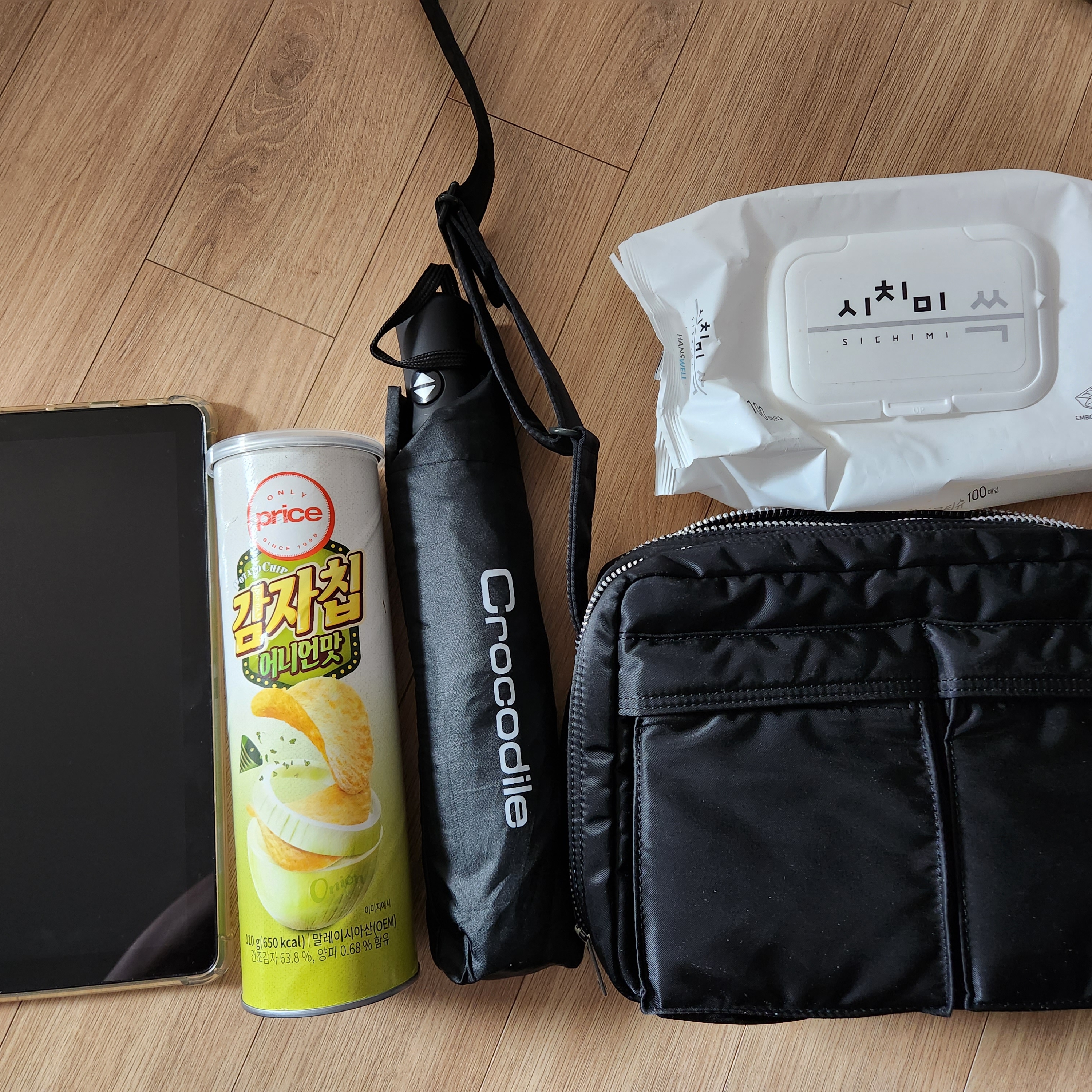 Porter Tanker Shoulder Bag S Black 착용 스타일 - 1