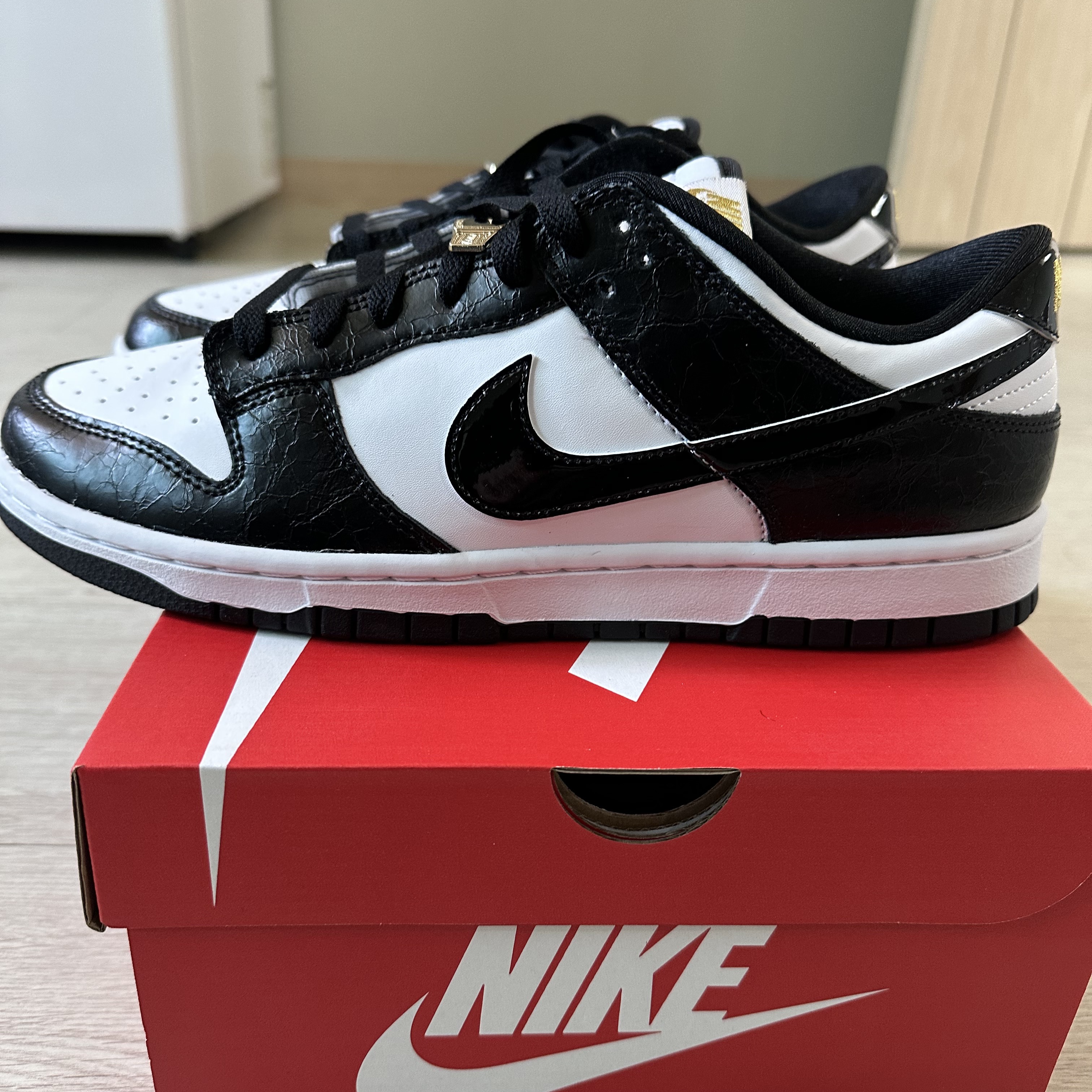 Nike Dunk Low Retro SE Black 착용 스타일 - 4