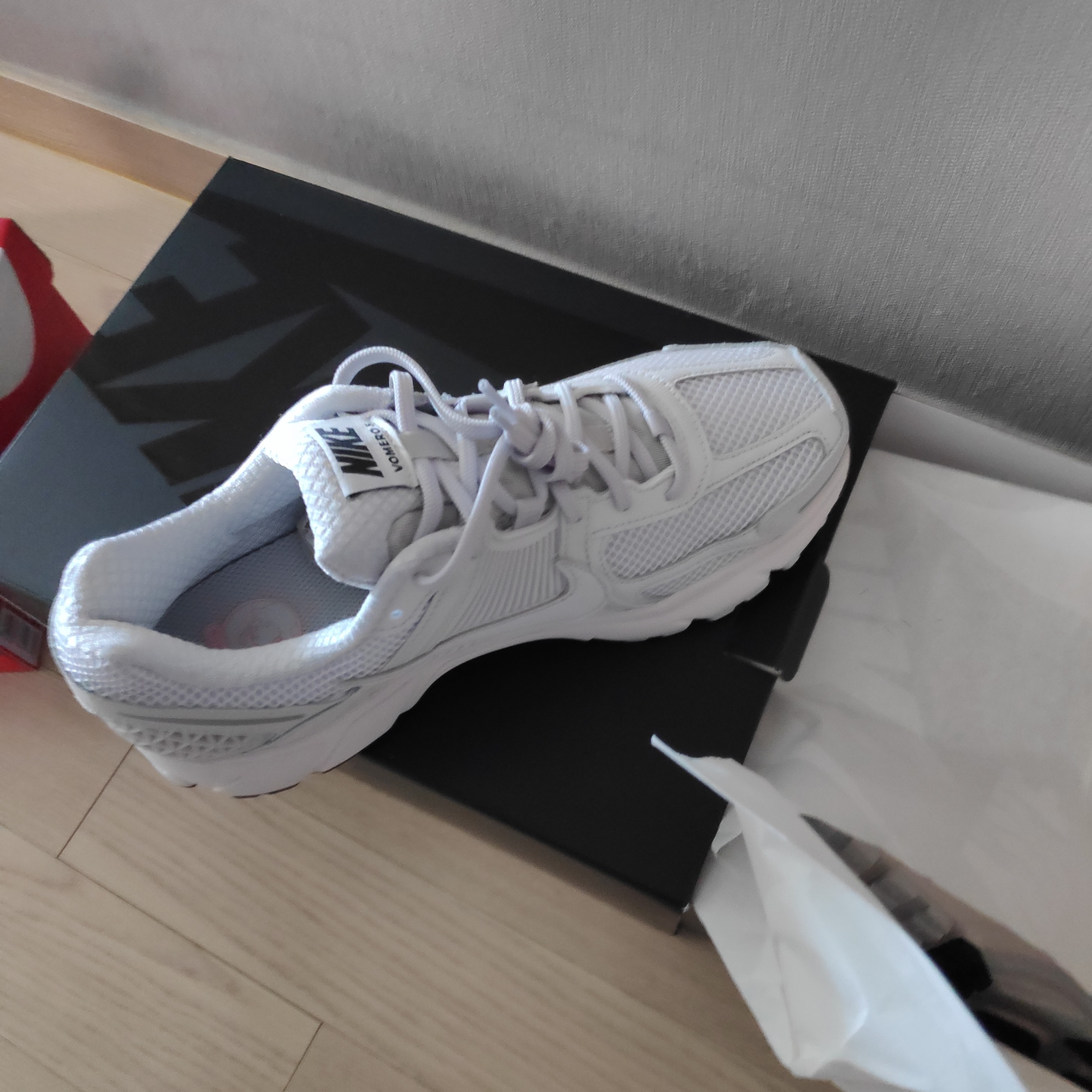Nike Zoom Vomero 5 SP Vast Grey 2023 착용 스타일 - 3