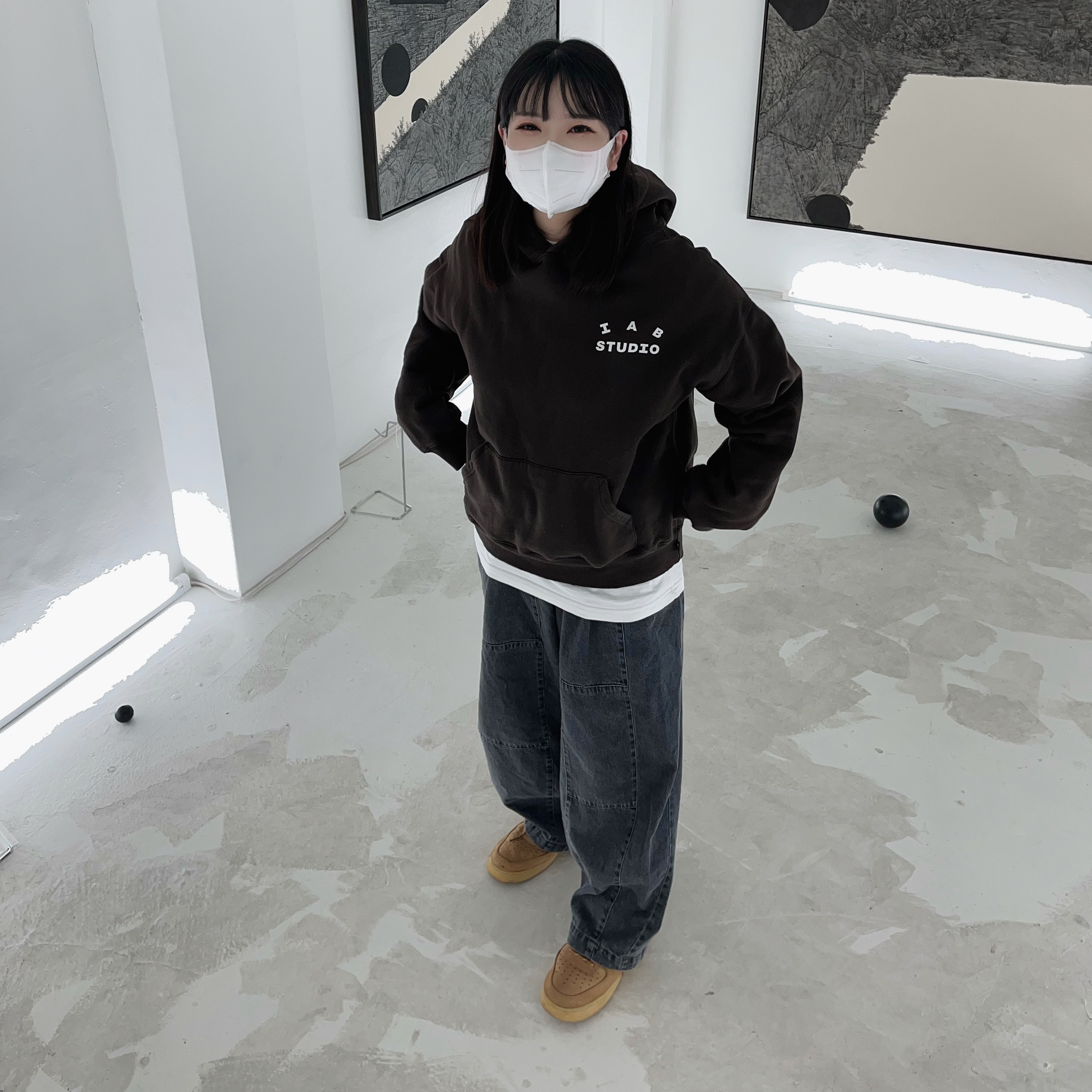 IAB Studio Hoodie Brown, Nike Air Force 1 Mid '07 WB Flax 착용 스타일 - 1