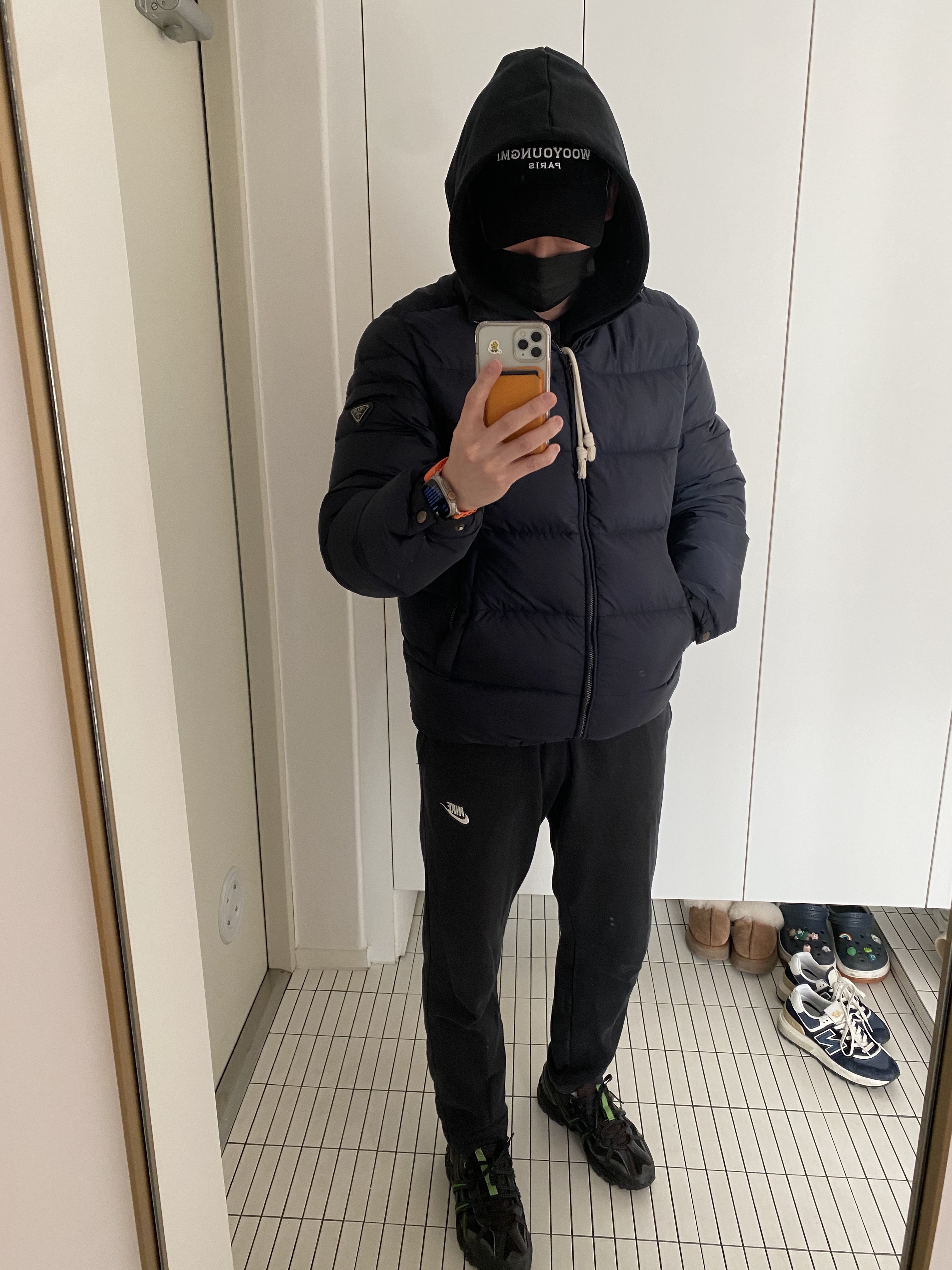 Asics x Andersson Bell Gel-Sonoma 15-50 Black Green, Prada Re-Nylon Short Puffer Jacket Black 착용 스타일